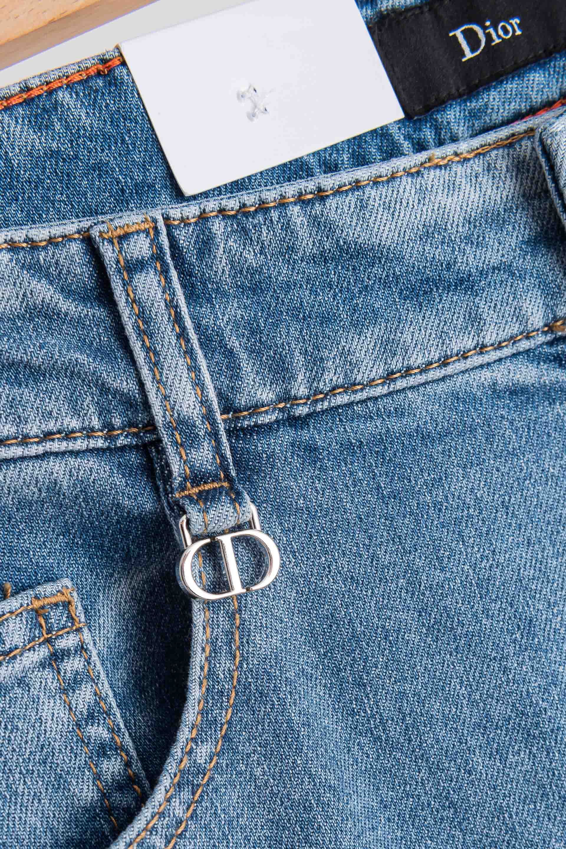 ☀️☀️Dior 2026男士时尚直筒牛仔长裤！最新裤装单品奉献，所有品质控男粉必须入手的极品，这样一条