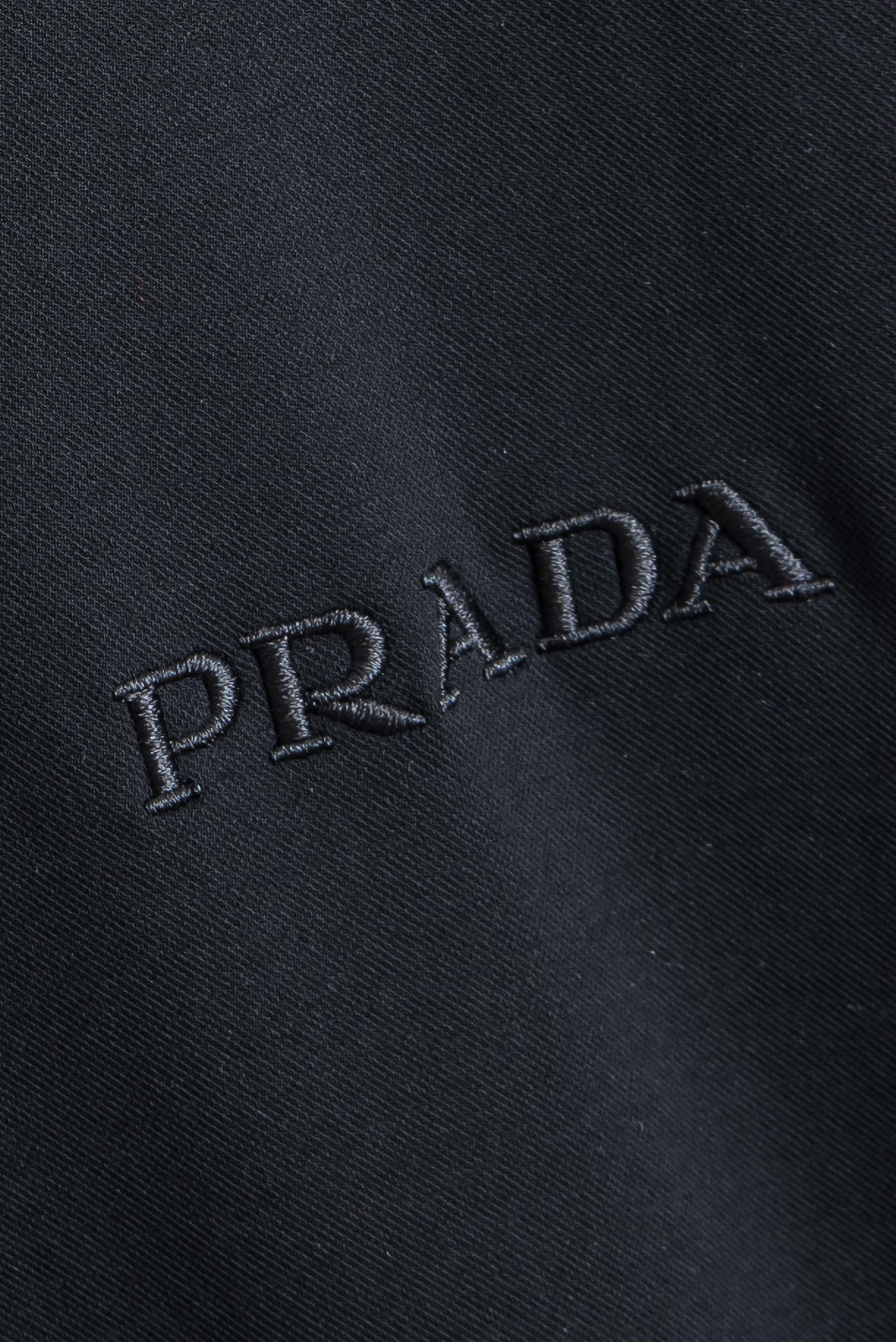 ☀️☀️PRADA普拉达26SS夏季新款男士圆领短袖T恤#高端奢侈成衣系列，新型纤维交织混纺。并经过复杂