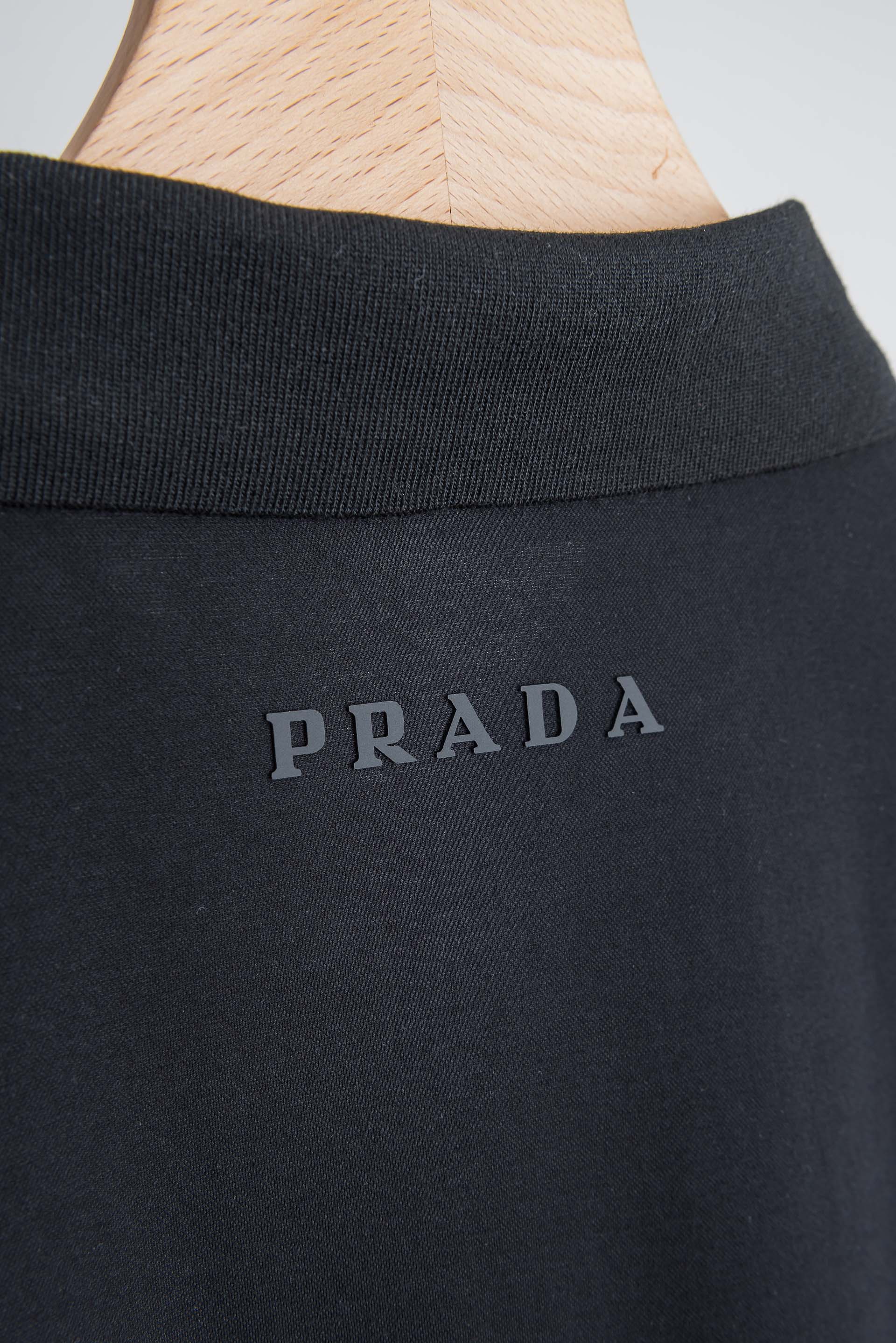 ☀️☀️ Prada 2026ss最新男士商务休闲纯色翻领短袖POLO衫#客供进口100%珠地棉面料，甄