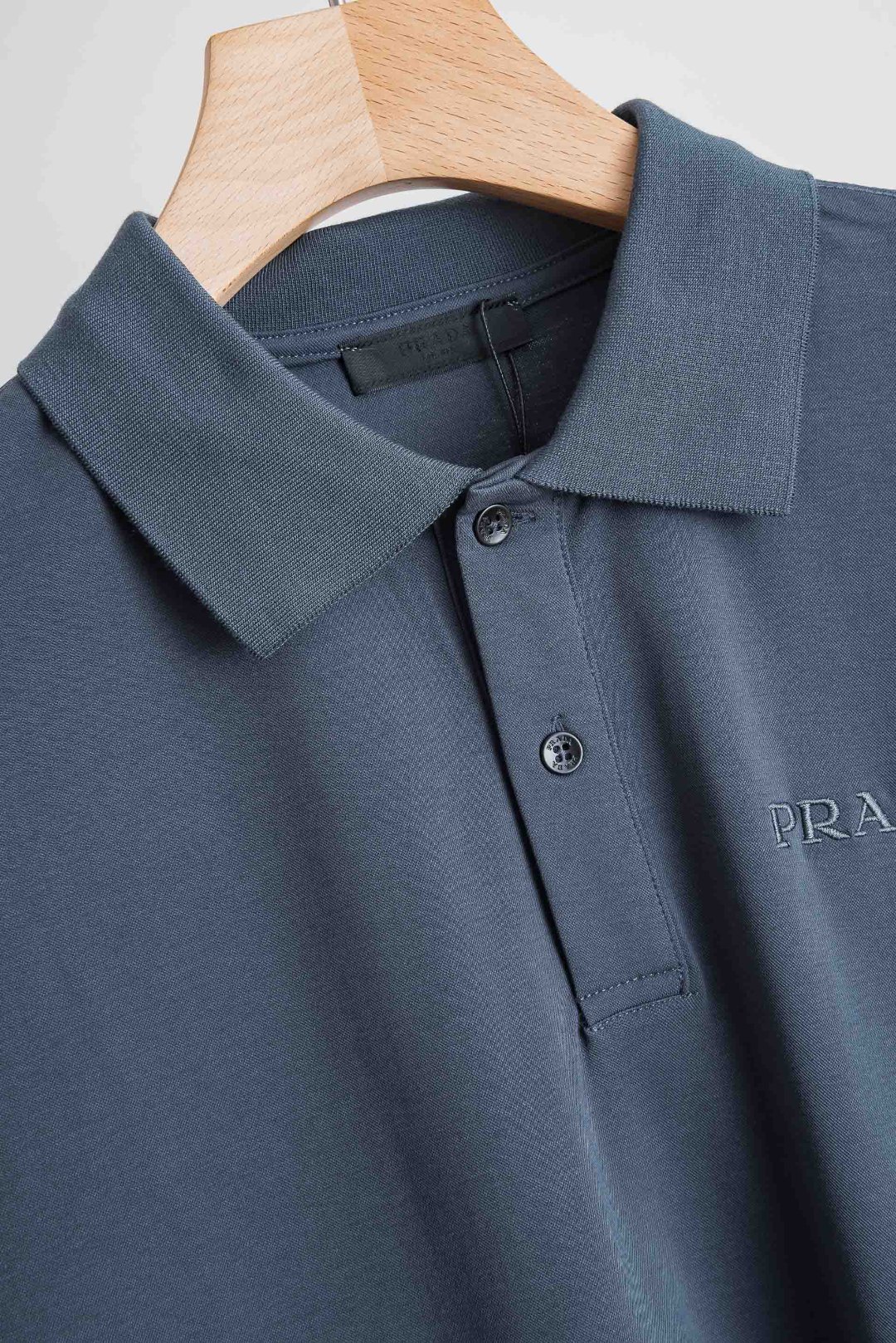 ☀️☀️ Prada 2026ss最新男士商务休闲纯色翻领短袖POLO衫#客供进口100%珠地棉面料，甄