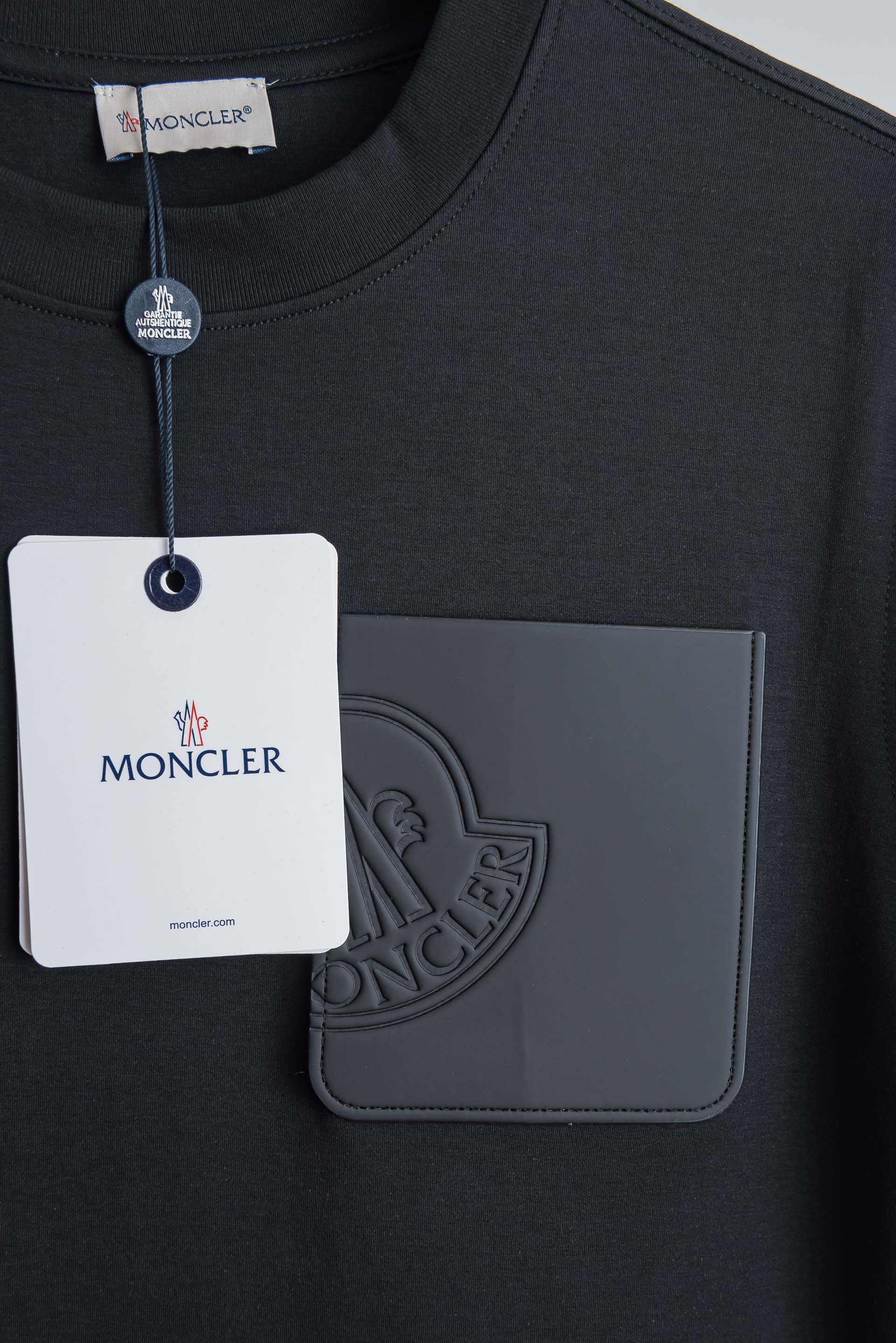 ☀️☀️MONCLER 蒙口26SS夏季新款空气层面料 男士圆领短袖T恤#高端奢侈成衣系列，空气棉微距下