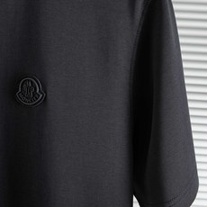 MONCLER蒙口26SS夏季新款空气层面料 男士圆领短袖T恤#高端奢侈成衣系列,空气棉微距下能看见纤维 MONCLER蒙口26SS夏季新款空气层面料 男士圆领短袖T恤#高端奢侈成衣系列,空气棉微距下能看见纤维