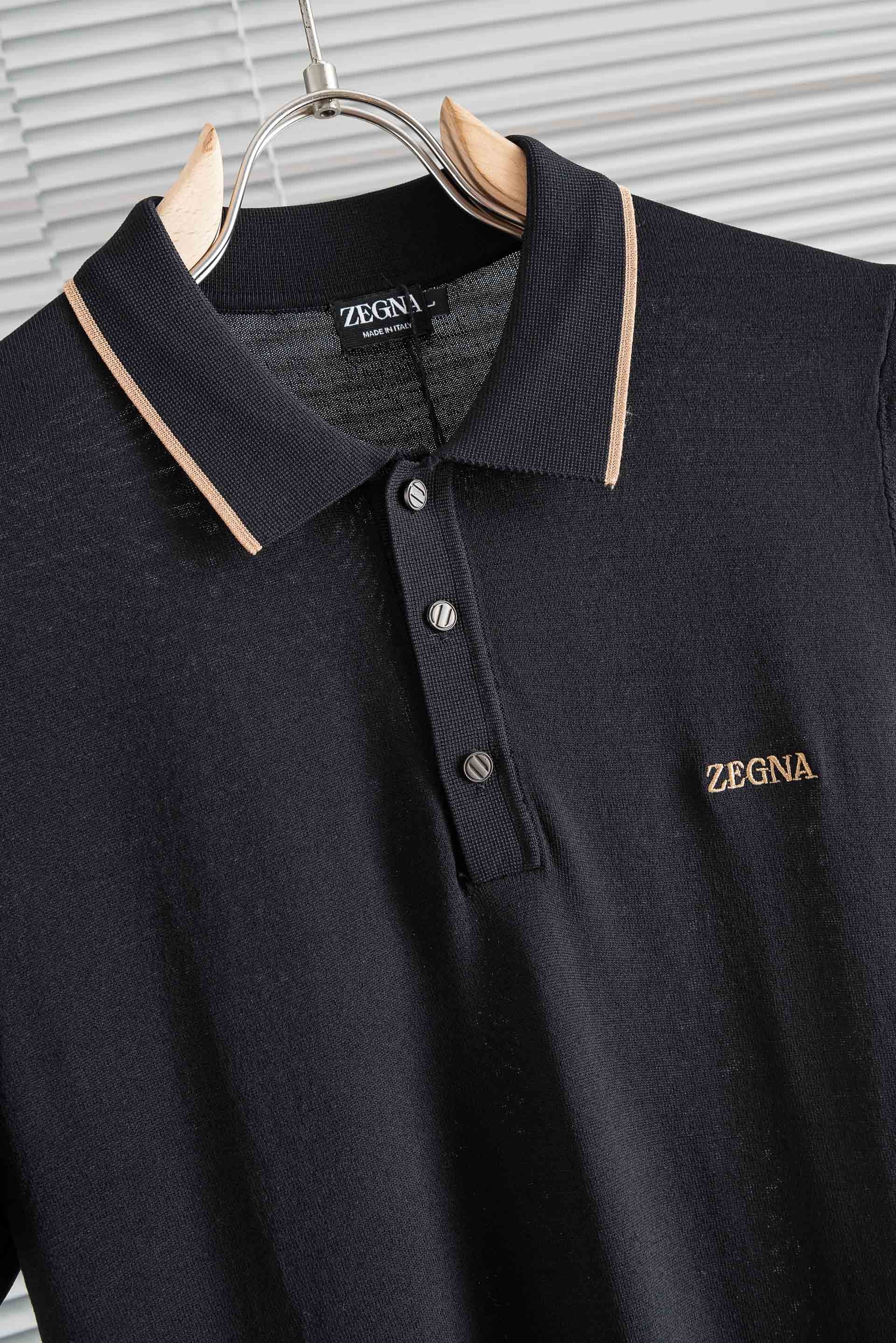 zegna 杰尼亚2026男士针织翻领短袖衫！采用高端进口针织Elite面料！弹力持久、质感高级，贴肤瞬