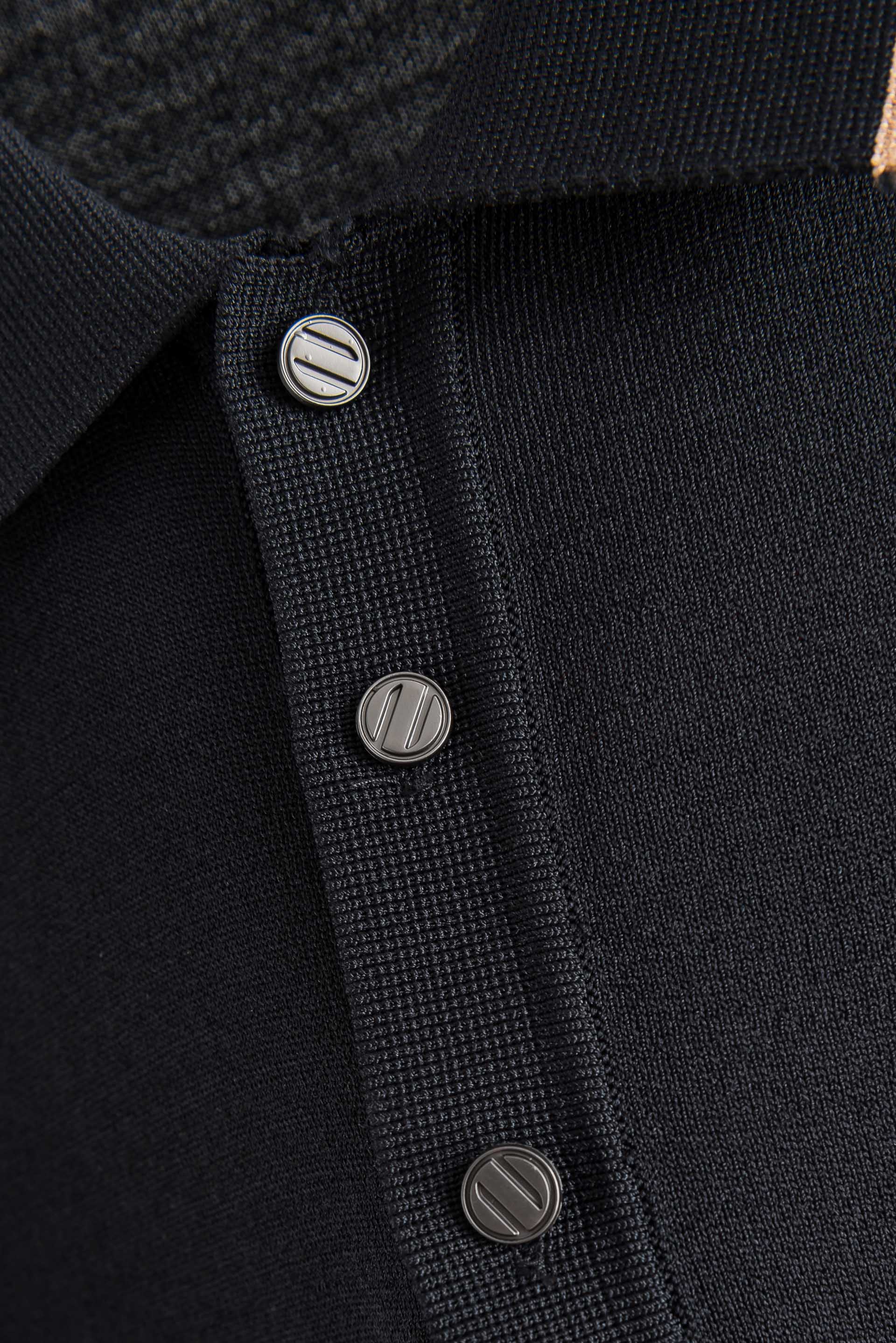 zegna 杰尼亚2026男士针织翻领短袖衫！采用高端进口针织Elite面料！弹力持久、质感高级，贴肤瞬