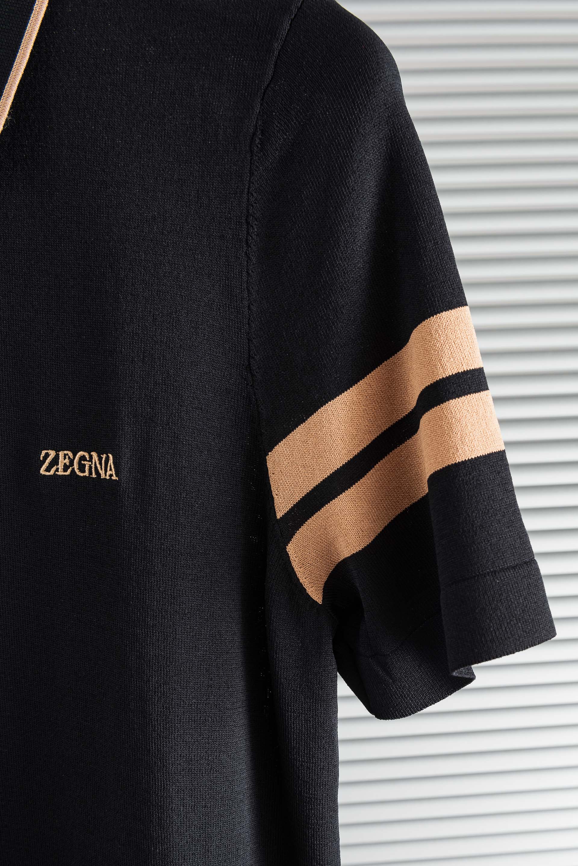 zegna 杰尼亚2026男士针织翻领短袖衫！采用高端进口针织Elite面料！弹力持久、质感高级，贴肤瞬