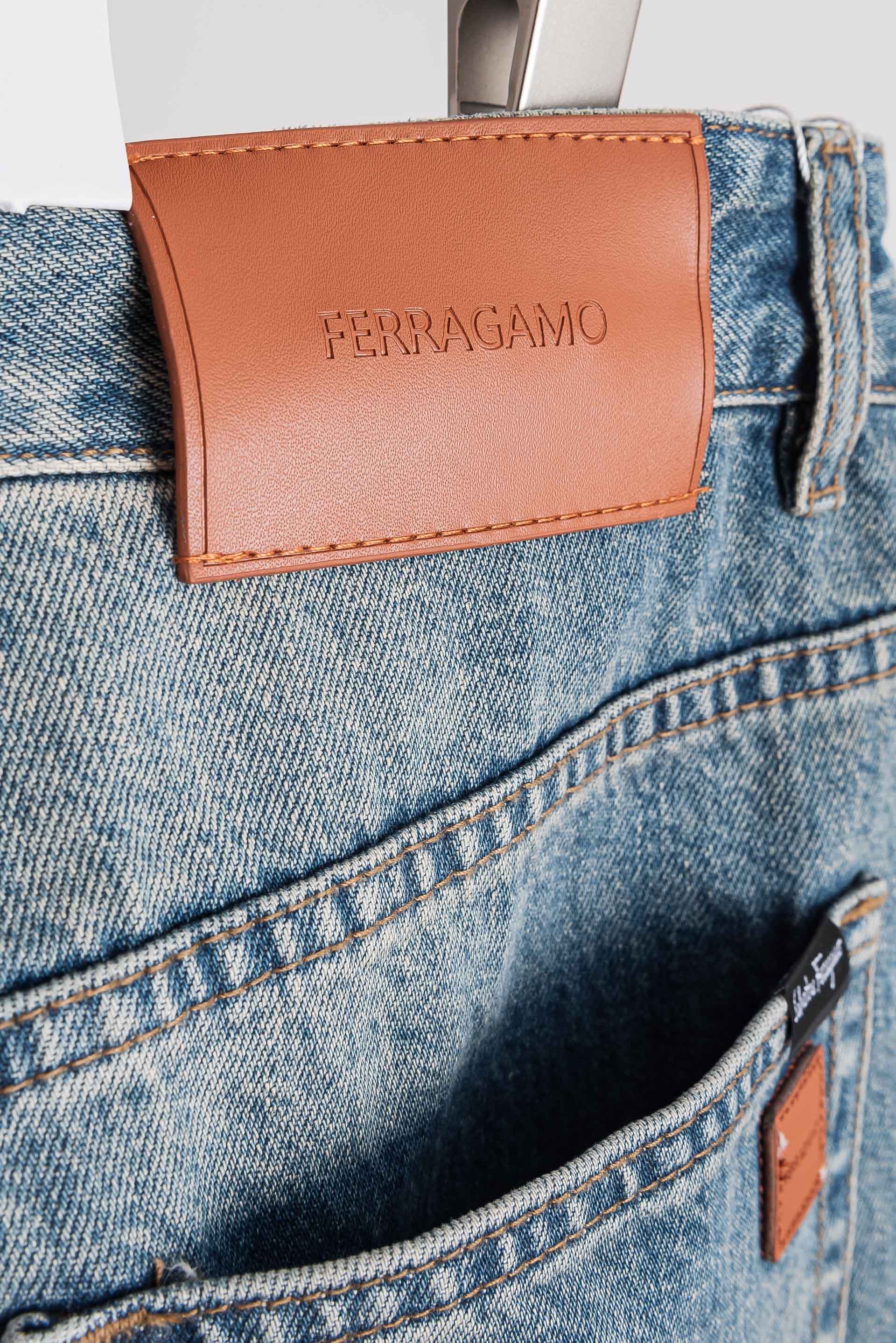 ☀️☀️ FERRAGAMO 菲拉格慕 2026男士时尚直筒牛仔长裤！最新裤装单品奉献，所有品质控男粉必