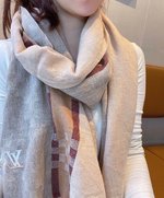 Louis Vuitton Scarf Set With Diamonds Cashmere Weave Spring Collection