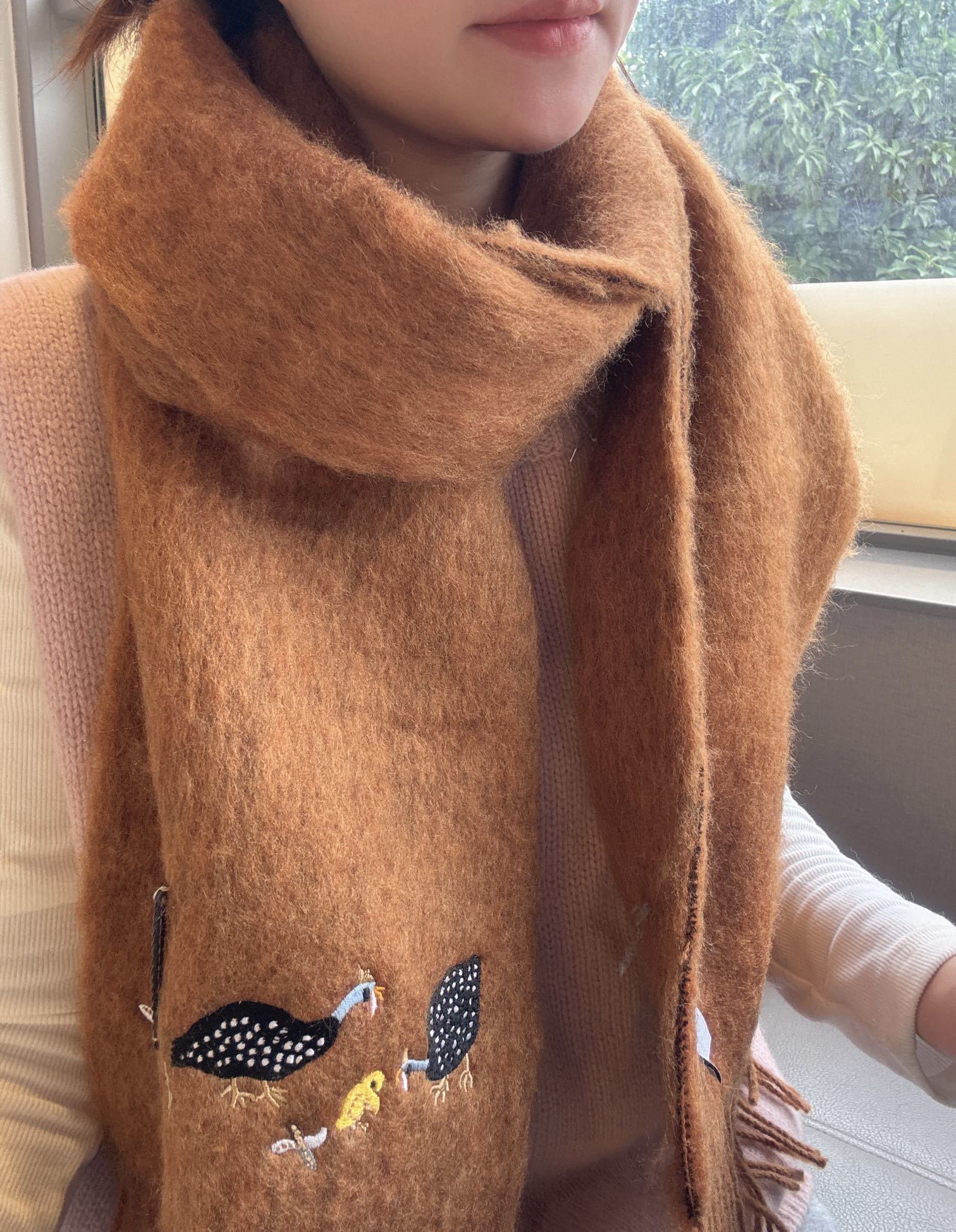 Loewe罗意威和日本陶瓷艺术家SunaFujita联名绝美冰川蓝配上小企鹅和潜水员像在海洋里畅游童趣十