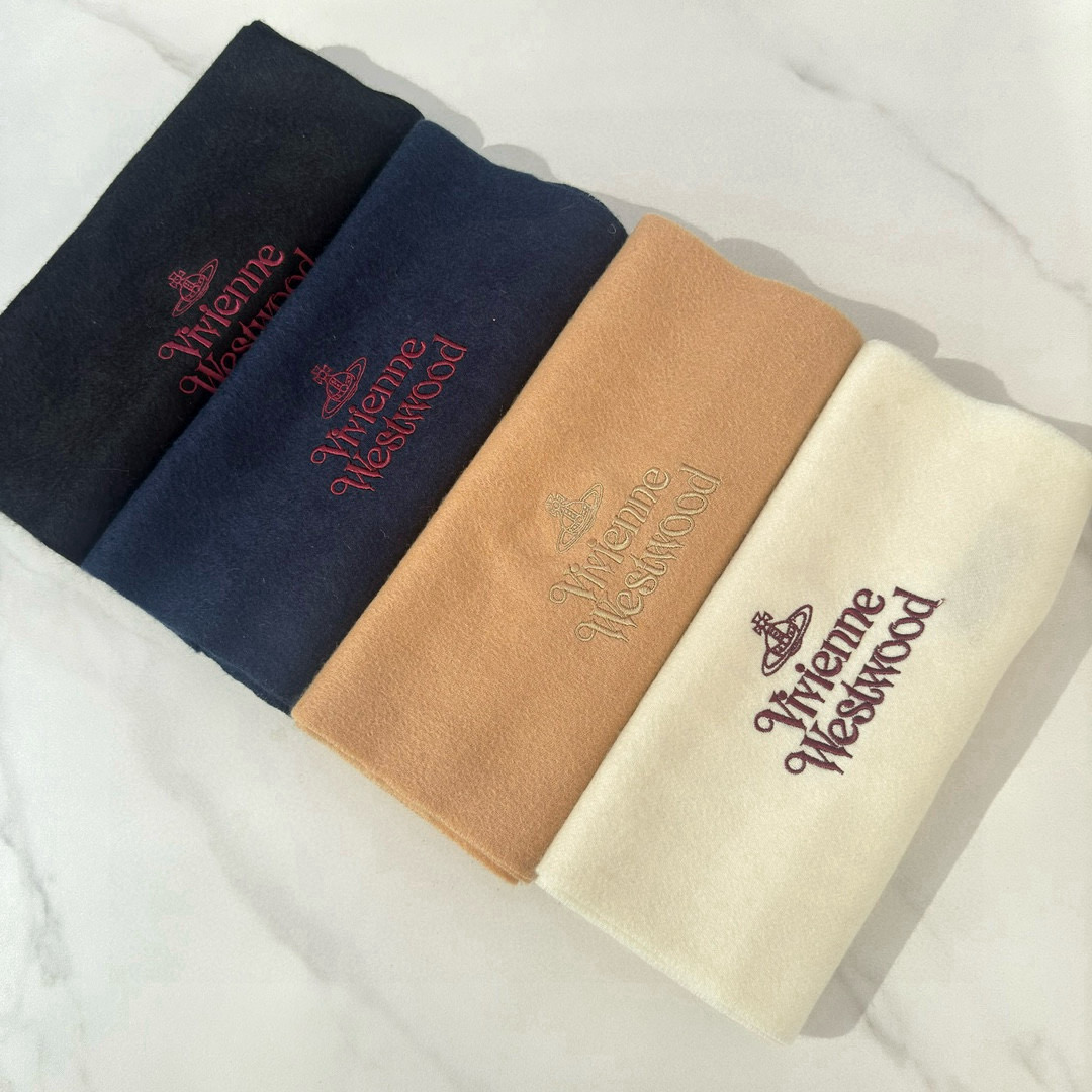 Vivienne Westwood Releases New Collection with Emphasis on Sustainability and Luxury. - 图片 2
