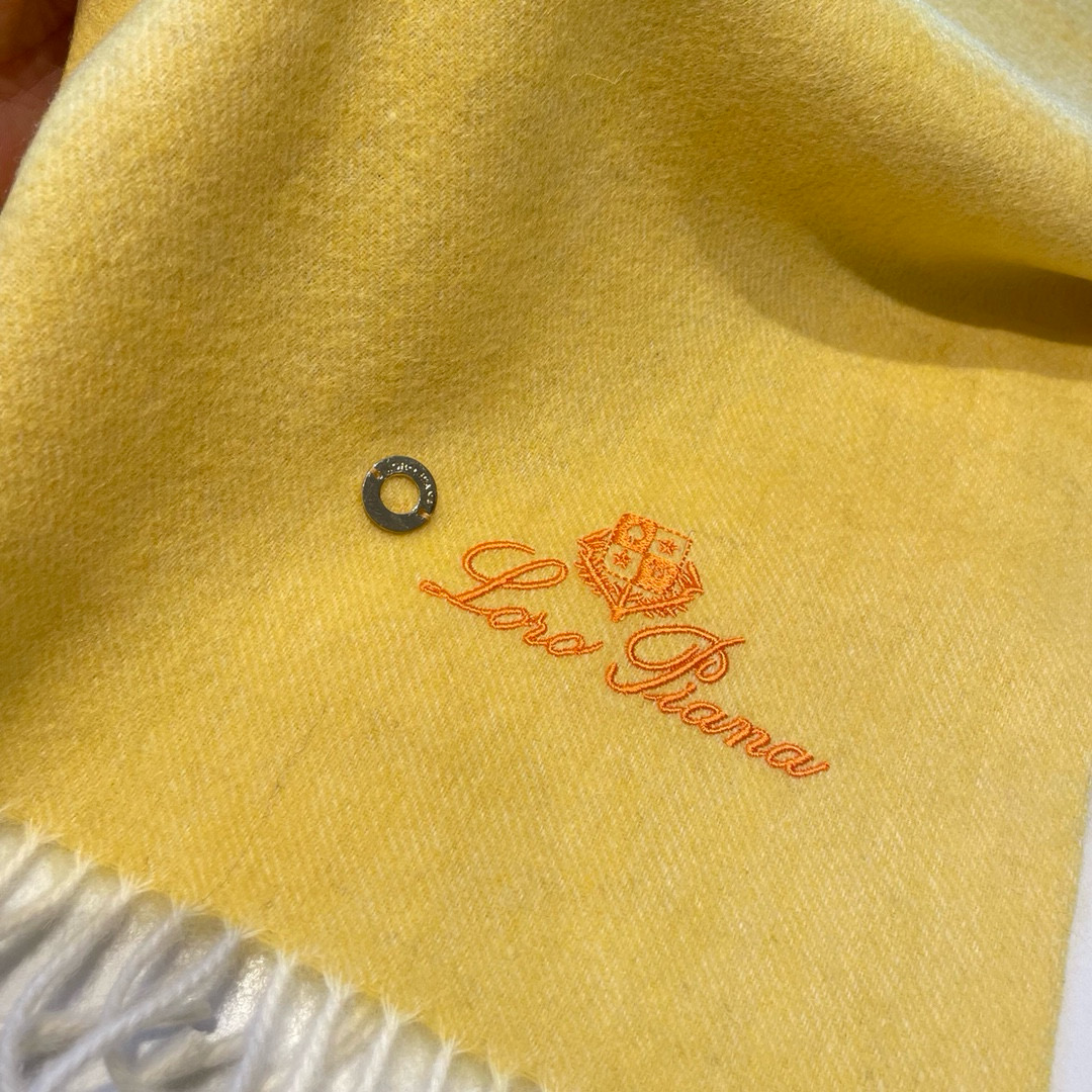 Luxurious Loro Piana Wool Scarf Collection: High-Quality, Colorful, and Timeless - 图片 4