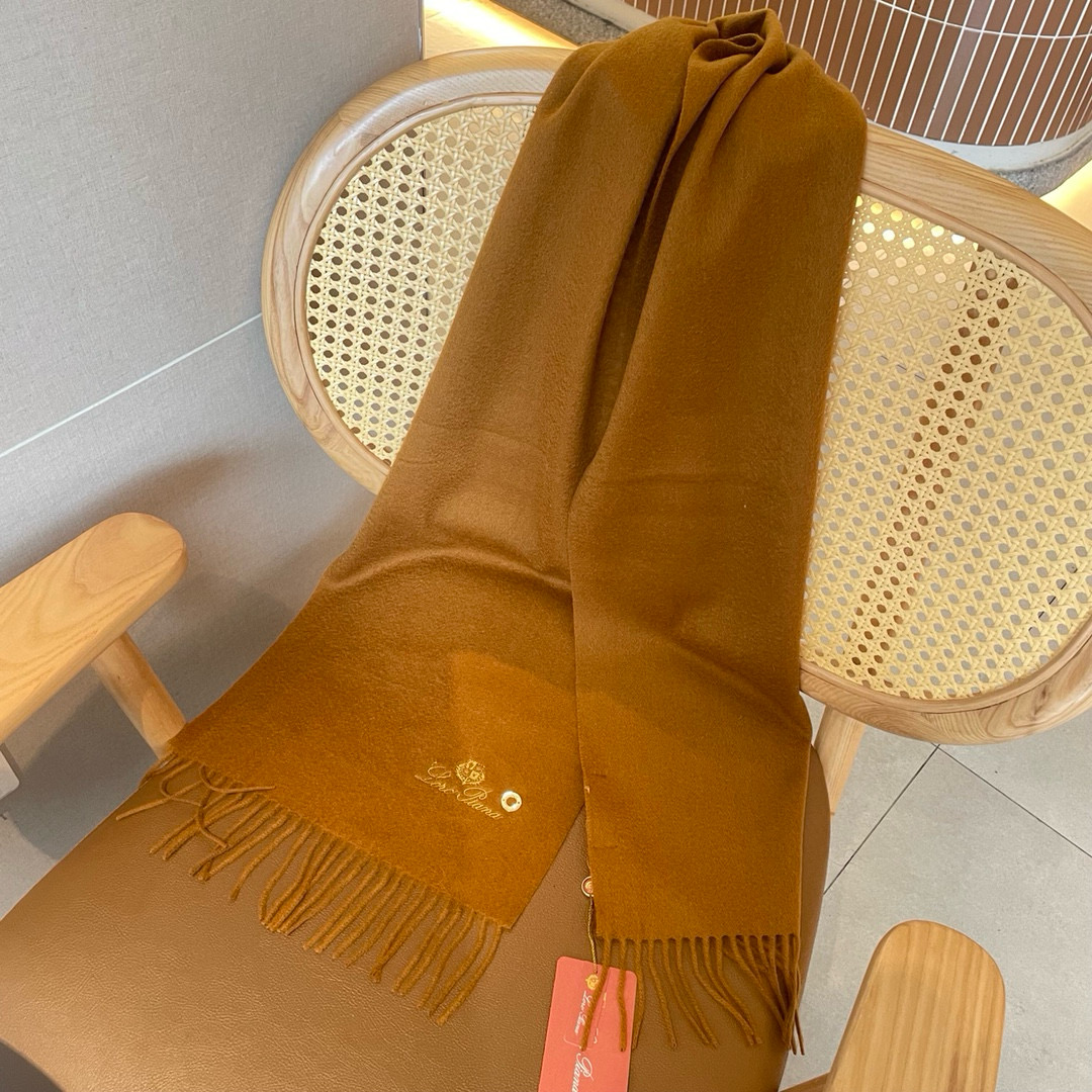 Luxurious Loro Piana Cashmere Scarf: High Quality, Italian Craftsmanship, Timeless Elegance - 图片 7