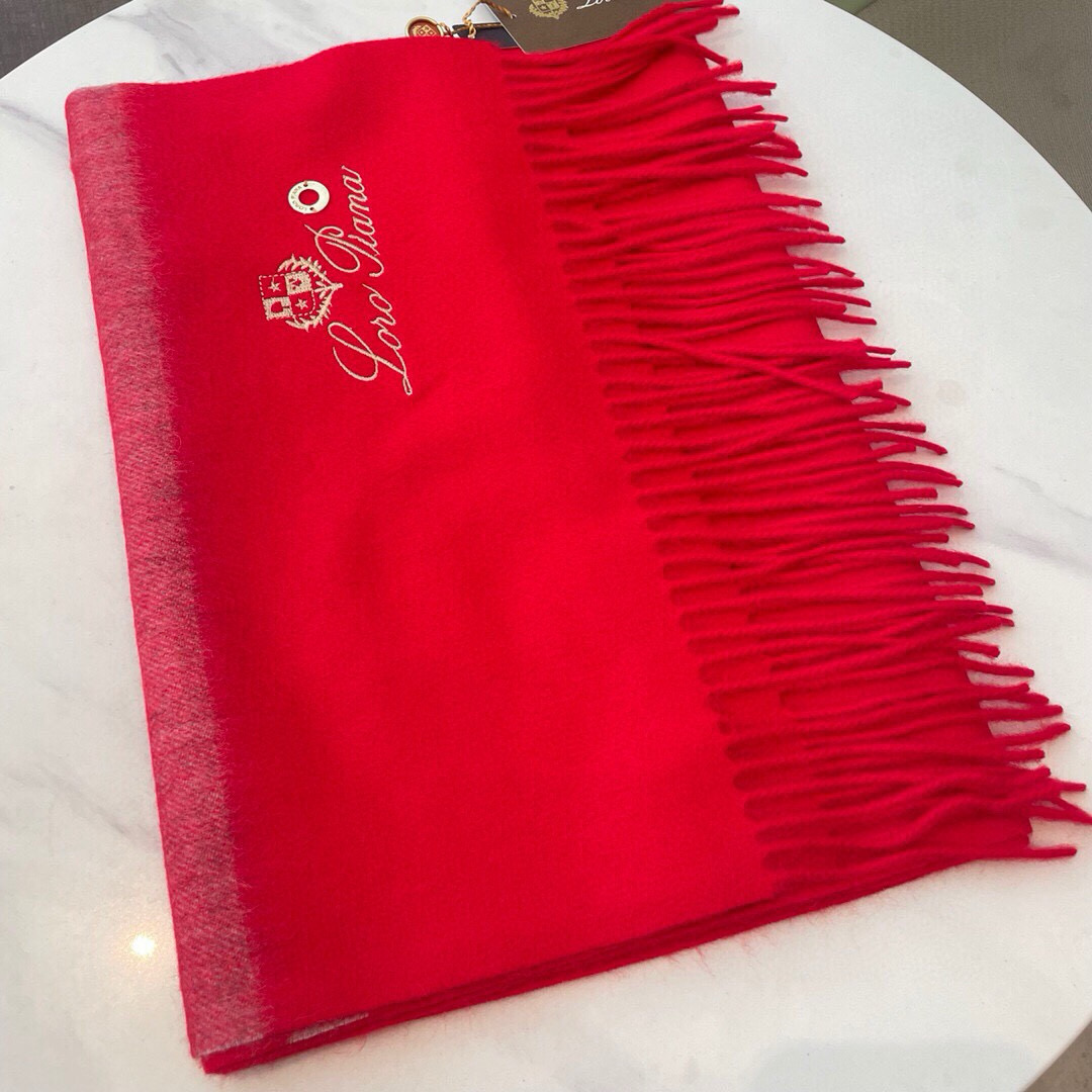 Luxurious Loro Piana Wool Scarf with Water-Coated High-Level Details - 图片 7