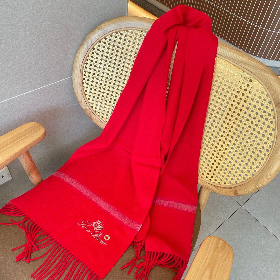 Luxurious Loro Piana Wool Scarf with Water-Coated High-Level Details - 图片 9