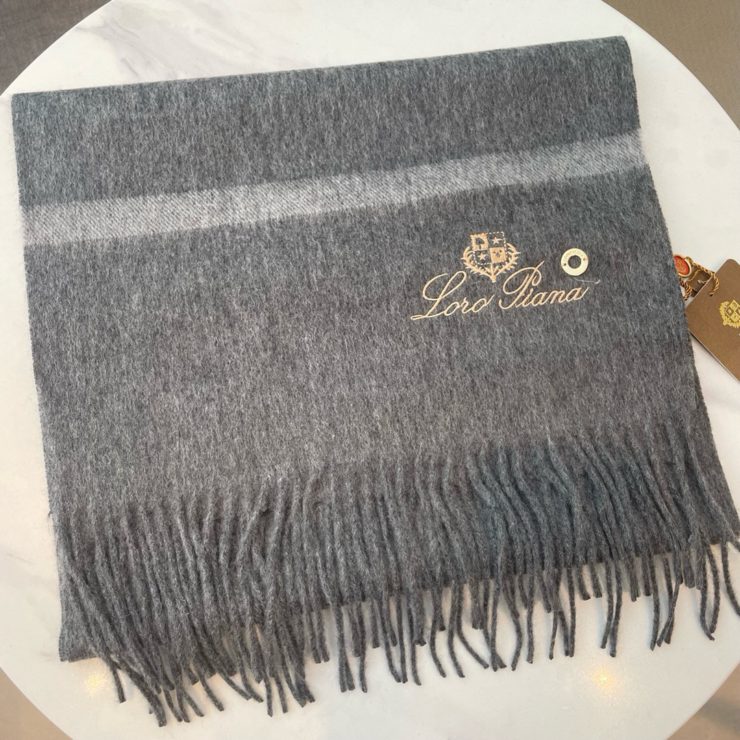 Luxurious Loro Piana Scarf: High-Quality Wool, Water-Coated, Functional and Stylish - 图片 3