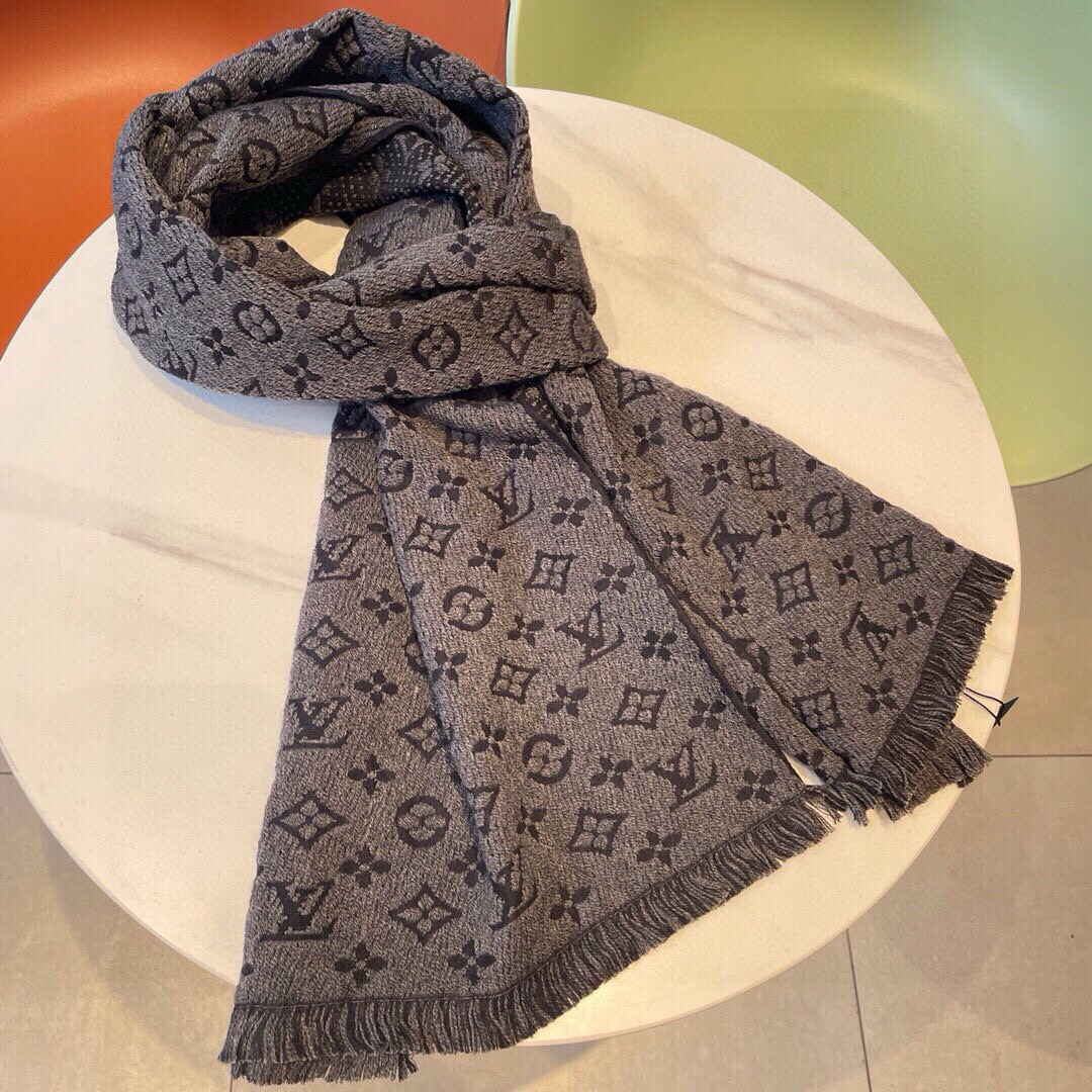 🆕超级中意非常稳👍▪️我们的男款围巾且买且珍惜~~男款真的很少,一年也就出几款,都是出口订单所以比较难