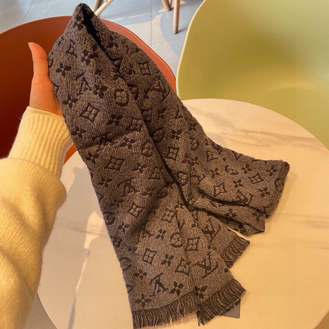 🆕超级中意非常稳👍▪️我们的男款围巾且买且珍惜~~男款真的很少,一年也就出几款,都是出口订单所以比较难