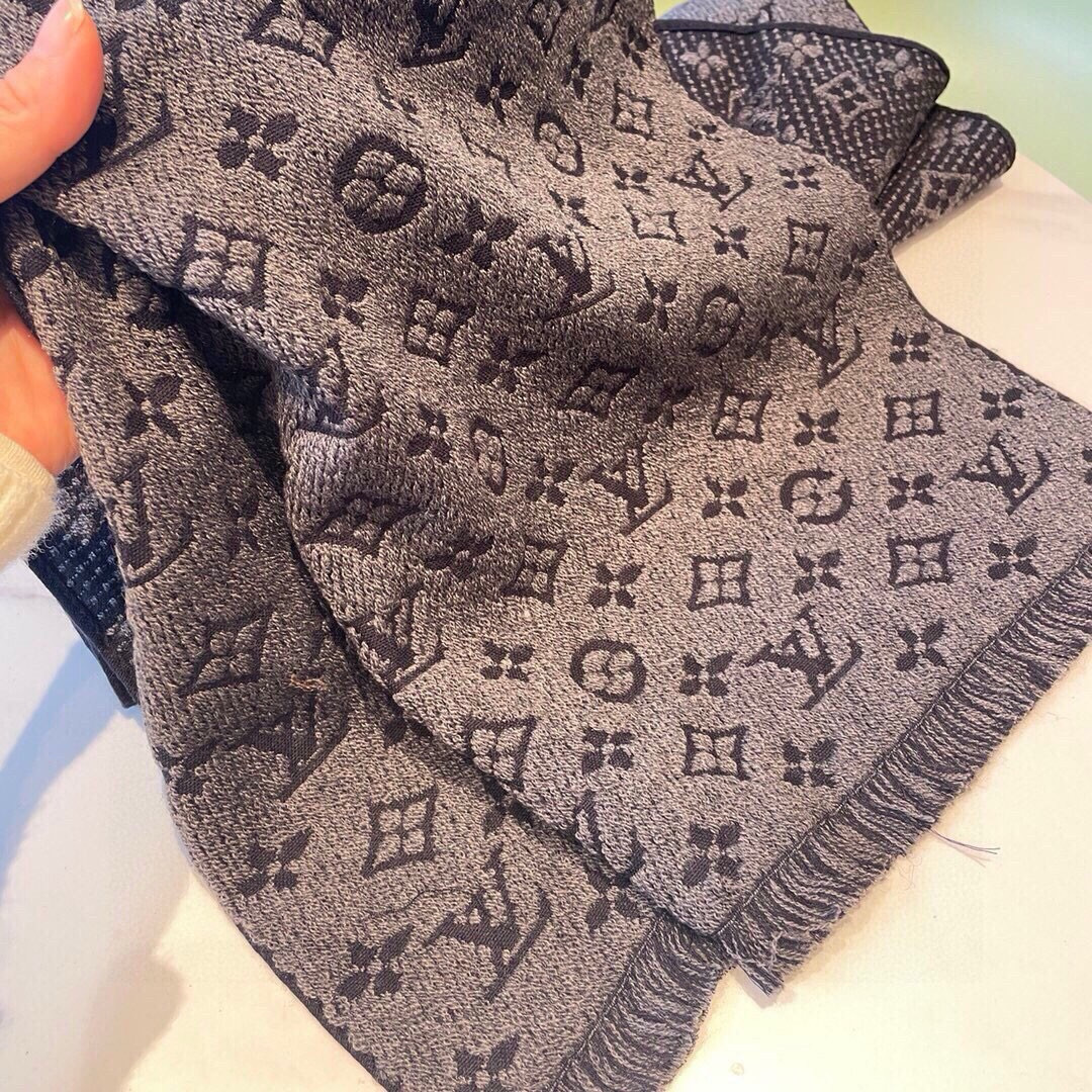 🆕超级中意非常稳👍▪️我们的男款围巾且买且珍惜~~男款真的很少,一年也就出几款,都是出口订单所以比较难