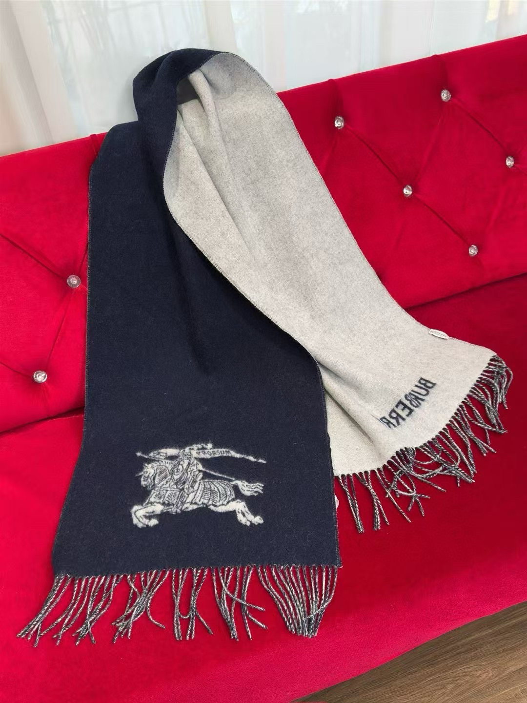 🆕Bur · 【双面马术骑士徽标】双面两用马术骑士徽标羊绒围巾，装饰提花精纺的马术骑士徽标（EKD）和 
