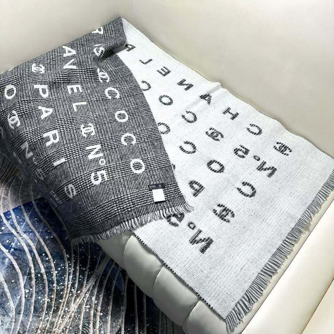 🆕24cocoChanel系列，张予曦同款围巾，被誉为24年香奶奶最好看的一款，最值得入手的一条，一面千