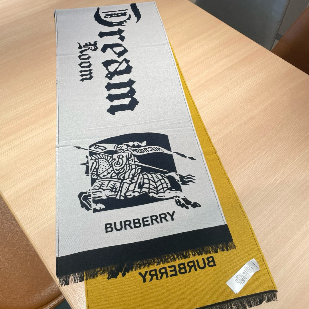  🆕渠道B家山羊绒围巾，山羊绒俗称面料黄金 ，材质极其昂贵 ，工艺非常繁琐 报废率极高，柜台卖5k多，我