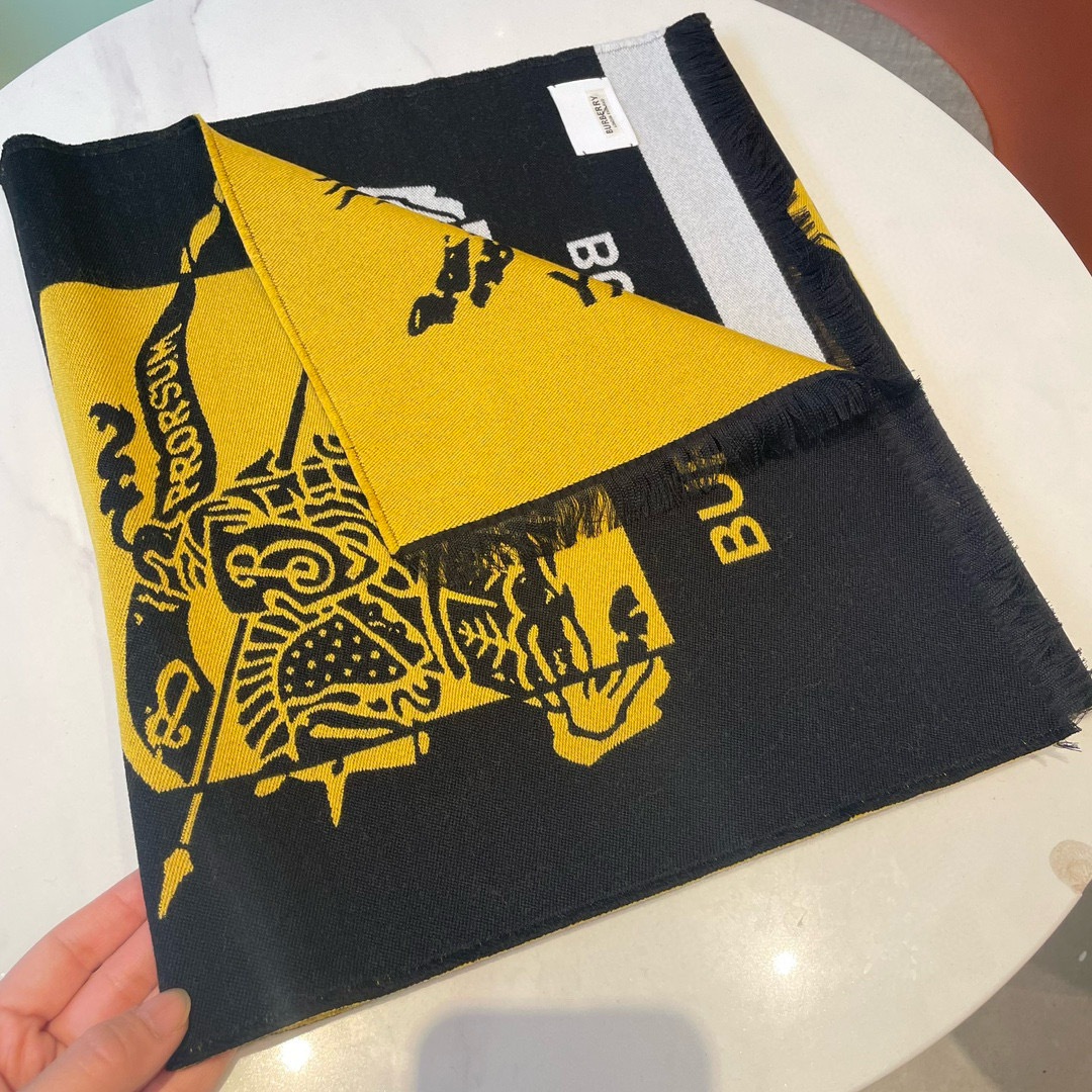  🆕渠道B家山羊绒围巾，山羊绒俗称面料黄金 ，材质极其昂贵 ，工艺非常繁琐 报废率极高，柜台卖5k多，我