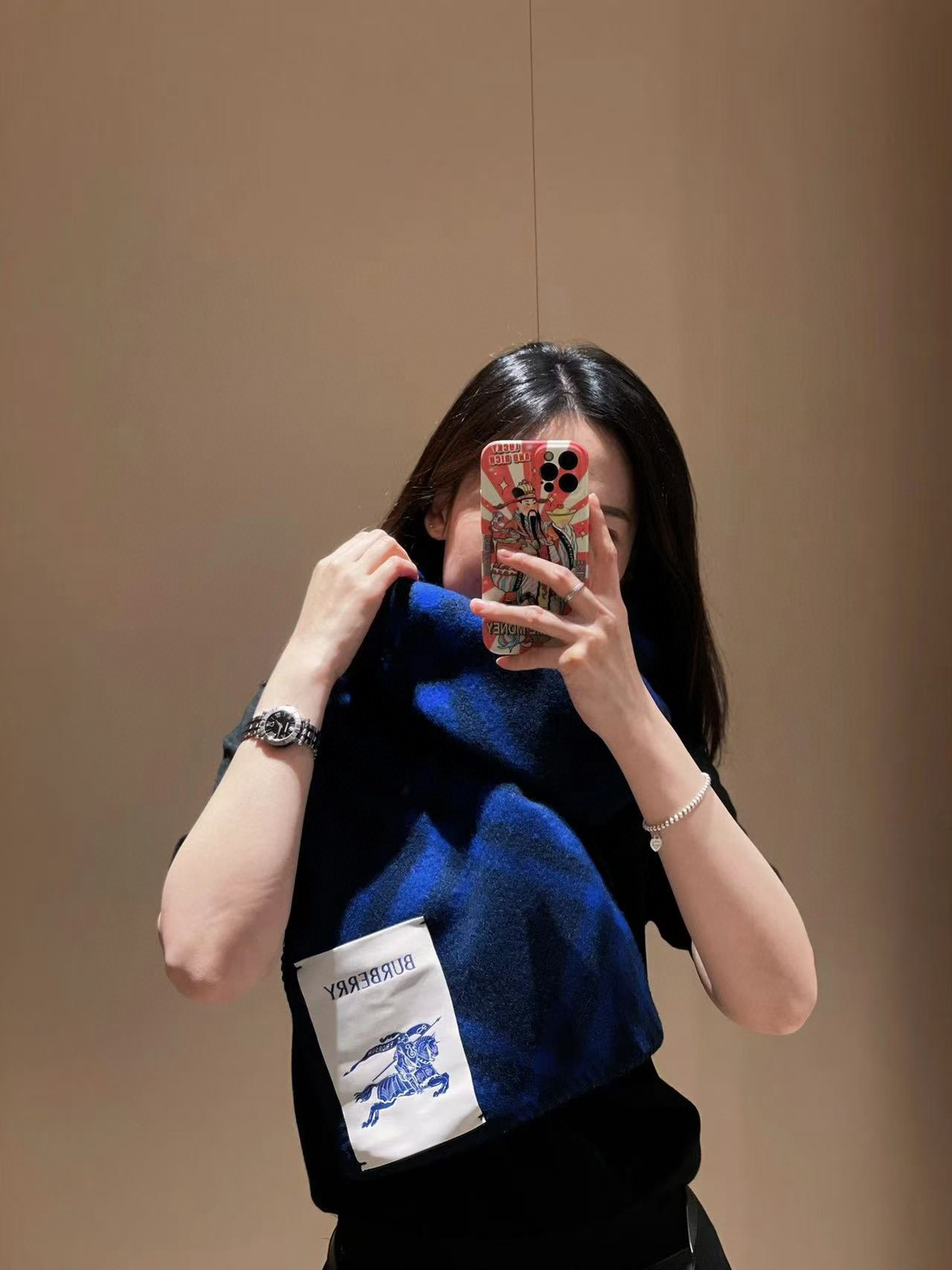 🆕新款全智贤同款，搭配情侣款绝绝子呀，美爆了的款，柜子一上市就售罄，排队都买不到的款，低调的奢侈感❗️这