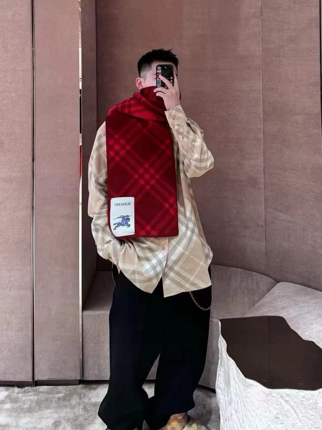 🆕新款全智贤同款，搭配情侣款绝绝子呀，美爆了的款，柜子一上市就售罄，排队都买不到的款，低调的奢侈感❗️这