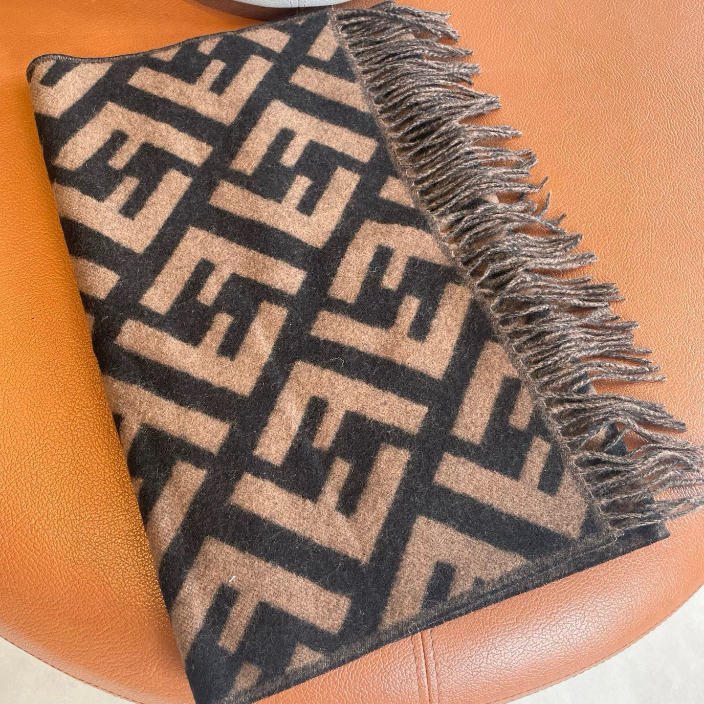  🆕 FENDI · 芬迪❗️最能碰撞出高级感❗️双F绝对是今年时尚圈最炙手可热的潮流风向标❗️最流行的