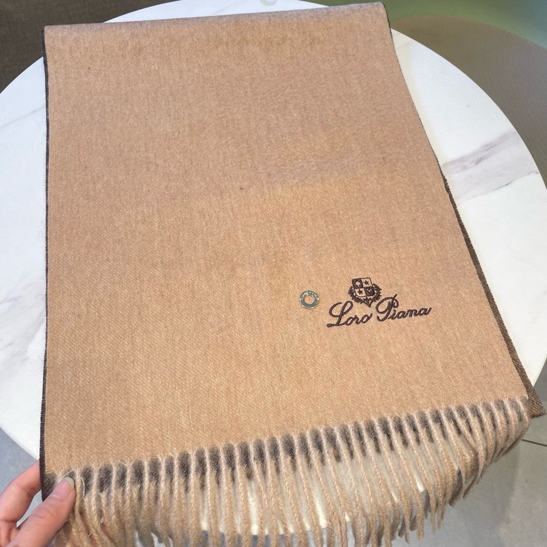 🆕Loro Piana · 诺悠翩雅❗️【贸易公司尾单，极品山羊绒围巾披肩】送人自留都太高大上了😍重磅上