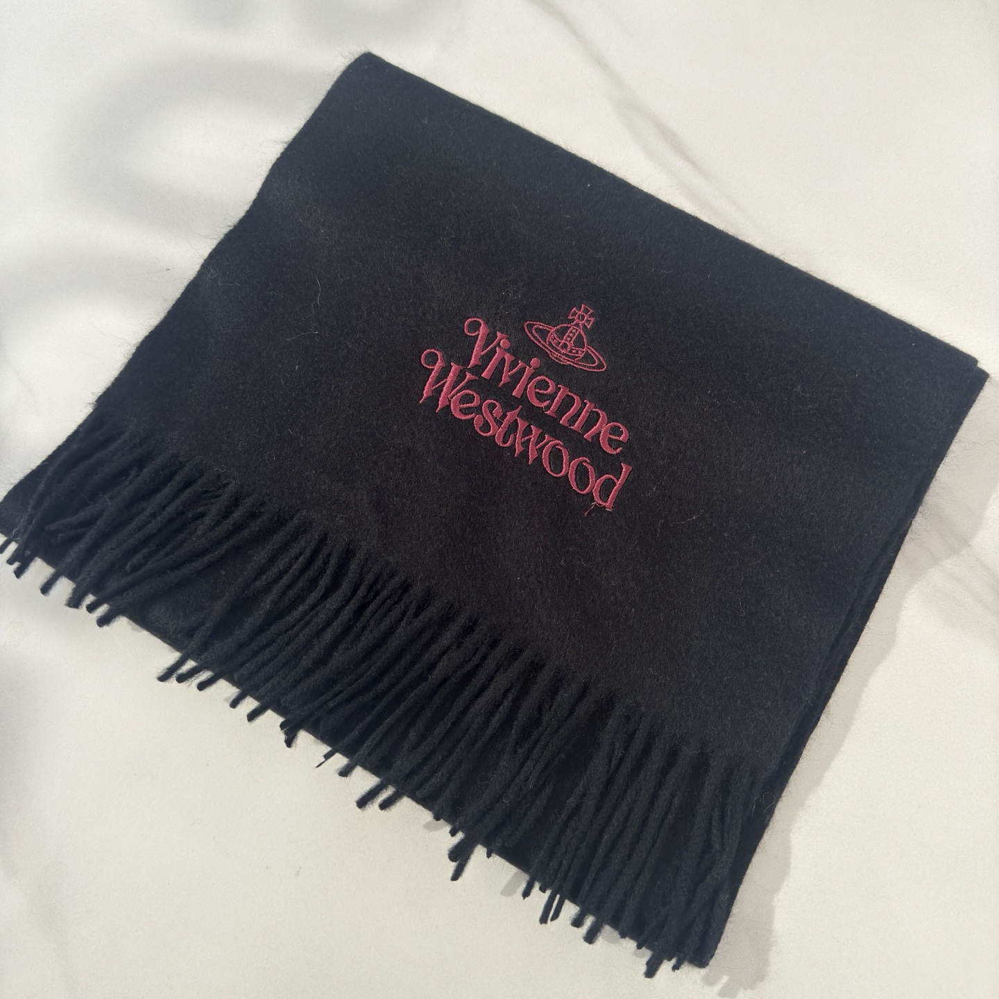 🆕𝐕𝐢𝐯𝐢𝐞𝐧𝐧𝐞 𝐖𝐞𝐬𝐭𝐰𝐨𝐨𝐝🪐✨【薇薇安 · 西太后】极品山羊绒小围巾，送人自留都太高大上了😍重