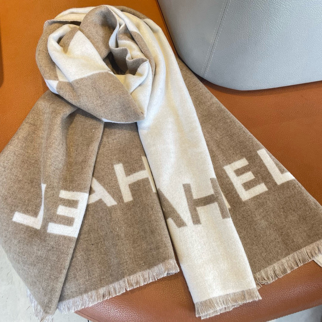 🆕香奶奶尾单经典款羊绒披肩，直接出欧洲的，正儿八经的正品订单…和大货一起出来，不用多流弊的文字，它是全世