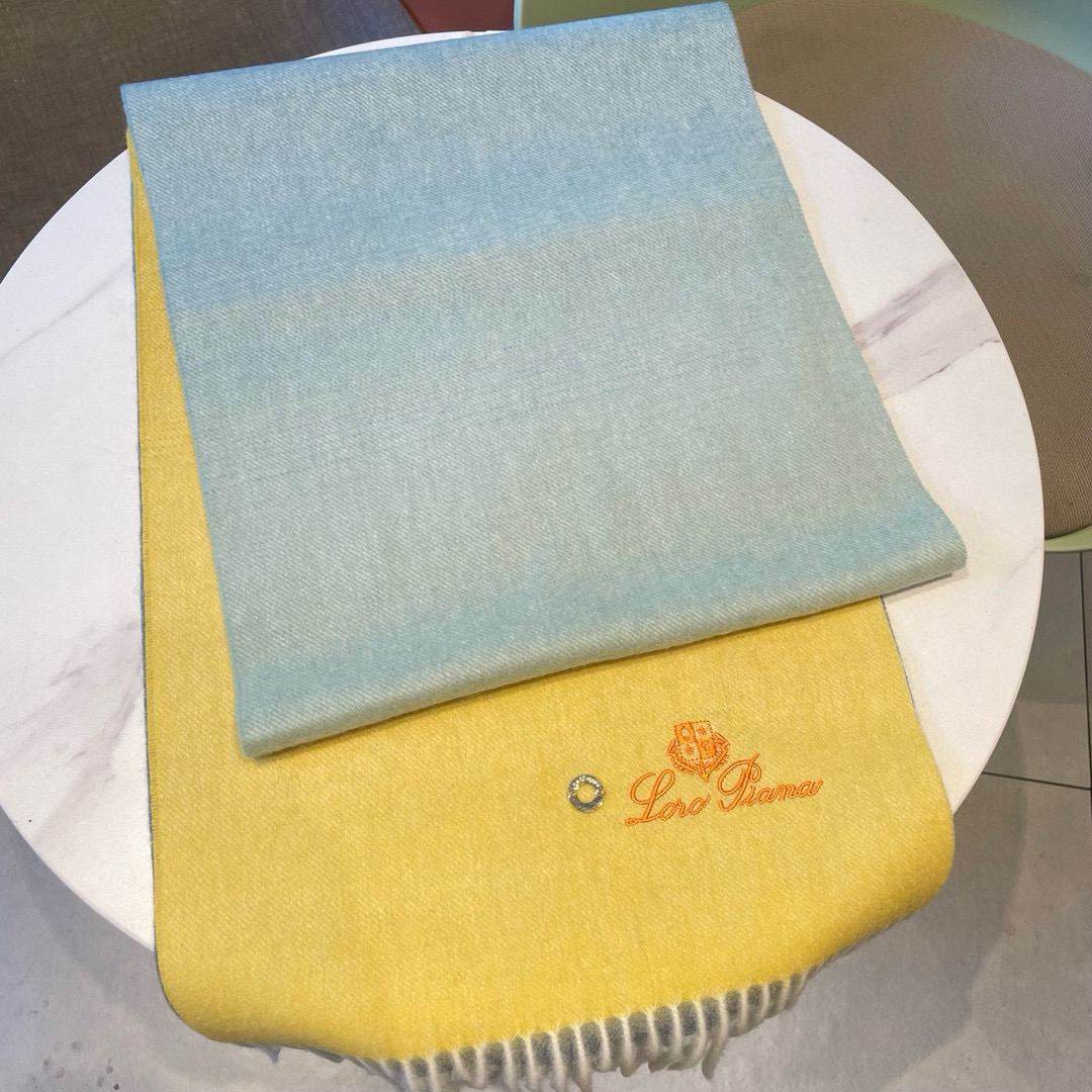 🆕Loro Piana · 诺悠翩雅❗️【贸易公司尾单，极品山羊绒围巾披肩】送人自留都太高大上了😍重磅上