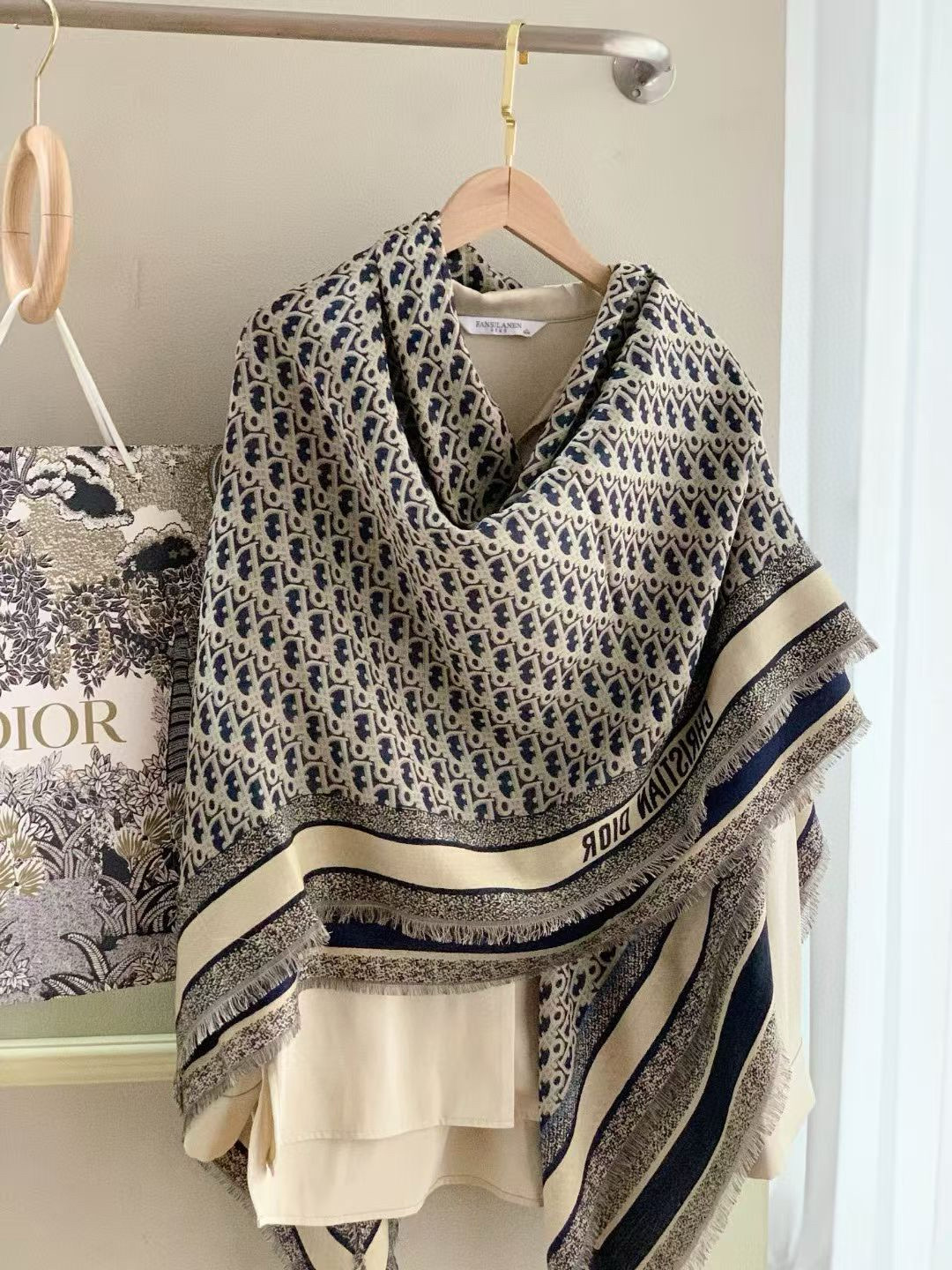 🆕【▪️高段位！是Dior的女人！经典旧花新演绎！！】实物有被惊艳到！！Dior今年秋冬新出的Canna