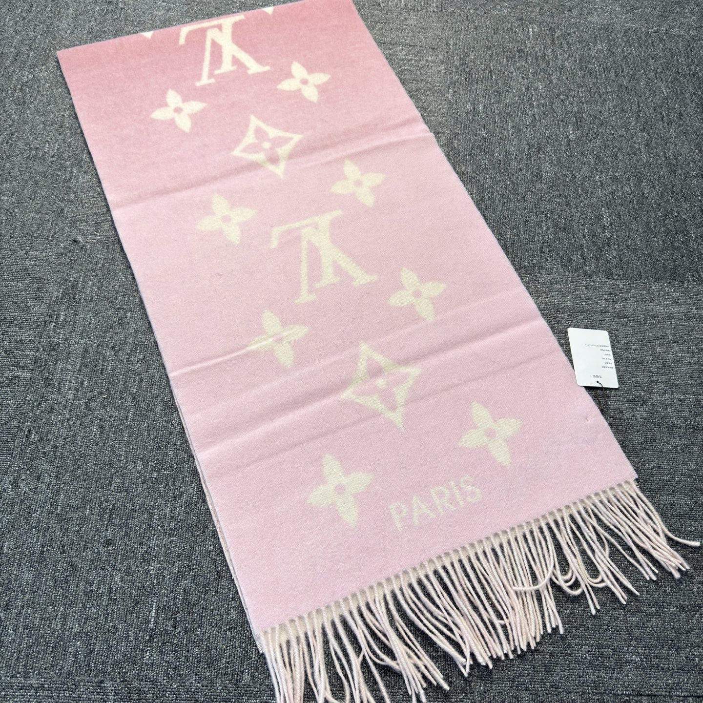 🆕【M77375】Louis Vuitton · REYKJAVIK GRADIENT渐变羊绒围巾❗️【