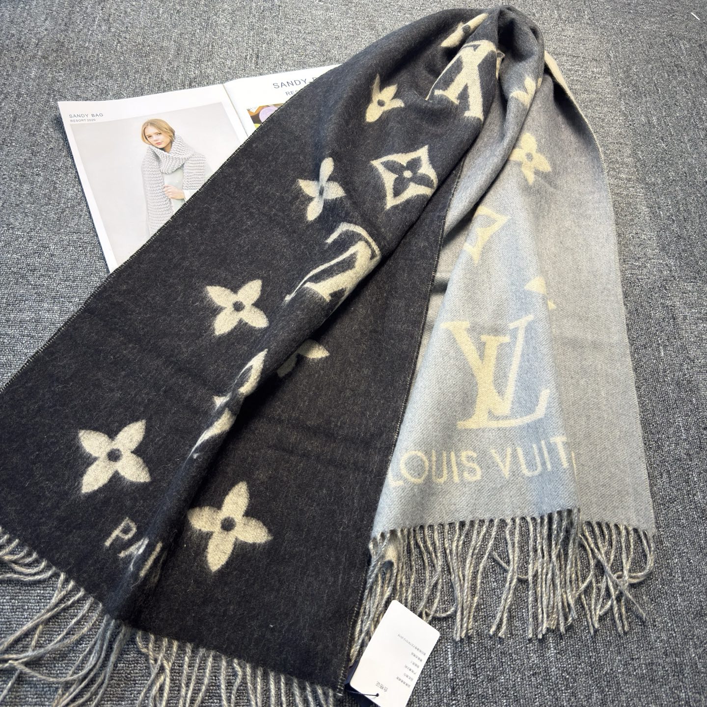 🆕【M70869】Louis Vuitton · REYKJAVIK GRADIENT渐变羊绒围巾❗️【