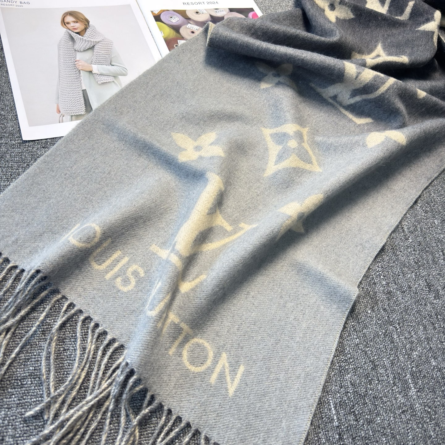 🆕【M70869】Louis Vuitton · REYKJAVIK GRADIENT渐变羊绒围巾❗️【