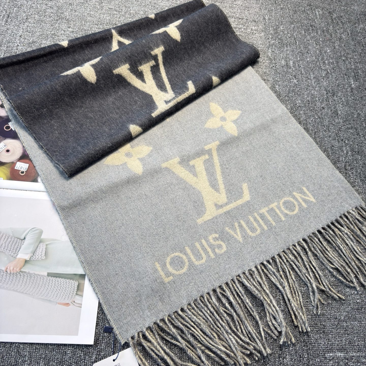 🆕【M70869】Louis Vuitton · REYKJAVIK GRADIENT渐变羊绒围巾❗️【