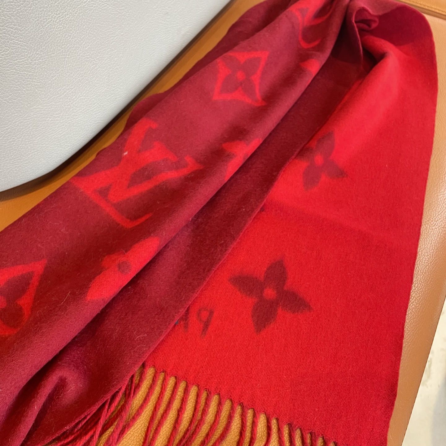 🆕【高端芯片版本】Louis Vitton · 霍思燕同款披肩围巾两用【带芯片+二维码+一色一编码】❗️