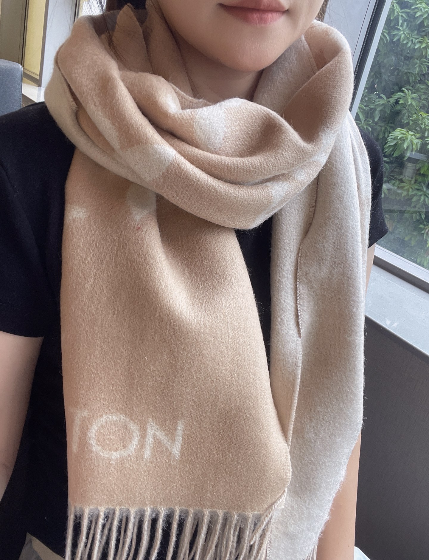 🆕【高端芯片版本】Louis Vitton · 霍思燕同款披肩围巾两用【带芯片+二维码+一色一编码】❗️