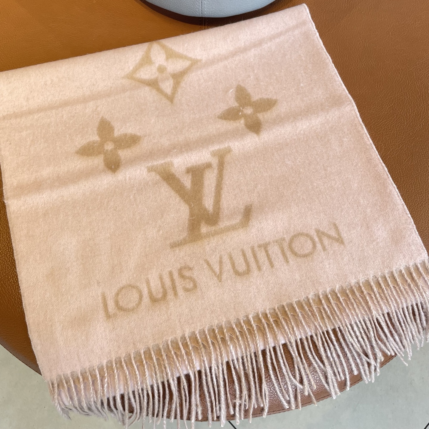 🆕【高端芯片版本】Louis Vitton · 霍思燕同款披肩围巾两用【带芯片+二维码+一色一编码】❗️