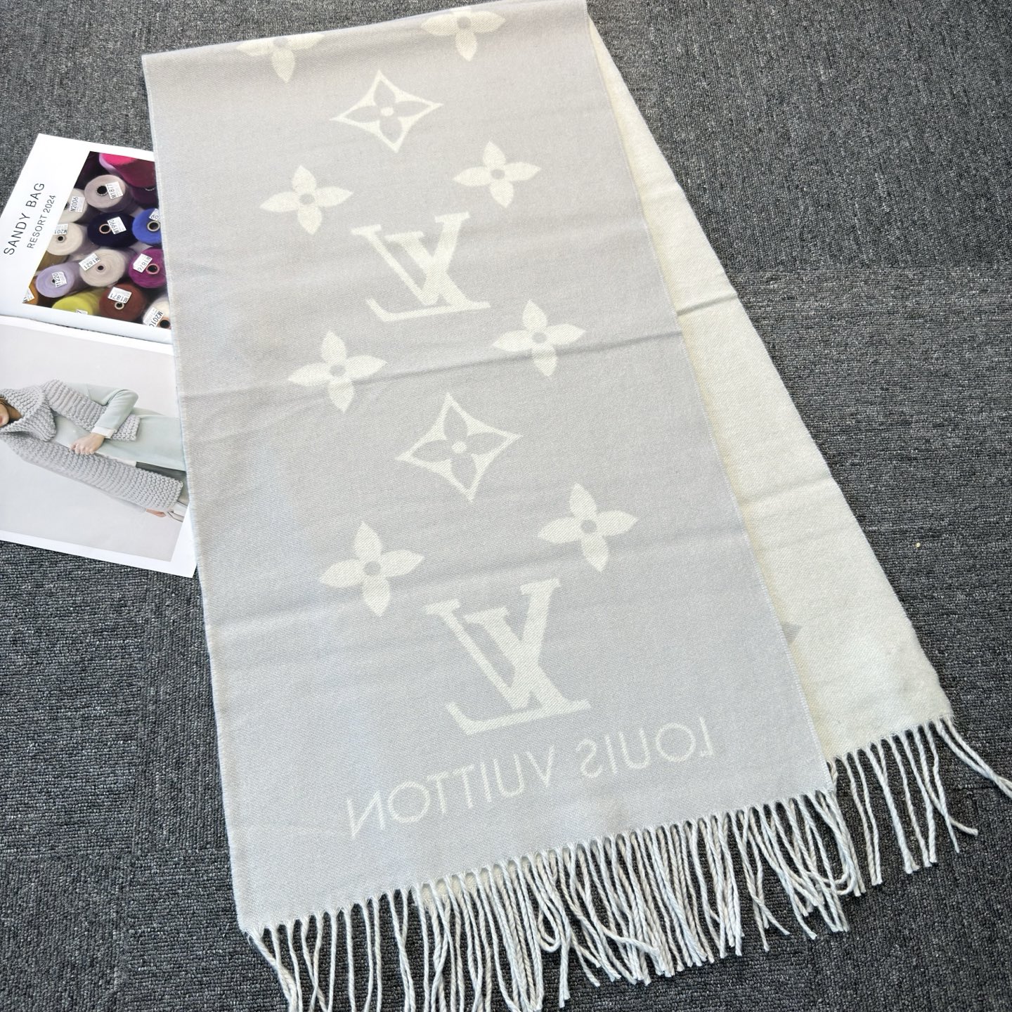 🆕【高端芯片版本】Louis Vitton · 霍思燕同款披肩围巾两用【带芯片+二维码+一色一编码】❗️