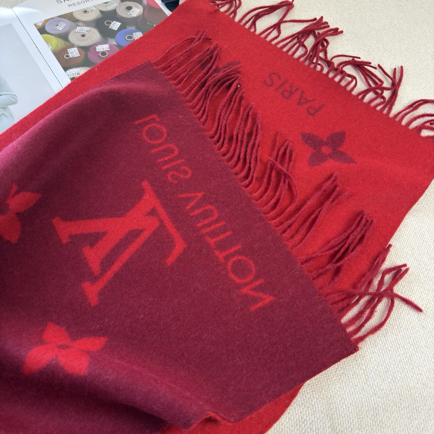 🆕【高端芯片版本】Louis Vitton · 霍思燕同款披肩围巾两用【带芯片+二维码+一色一编码】❗️