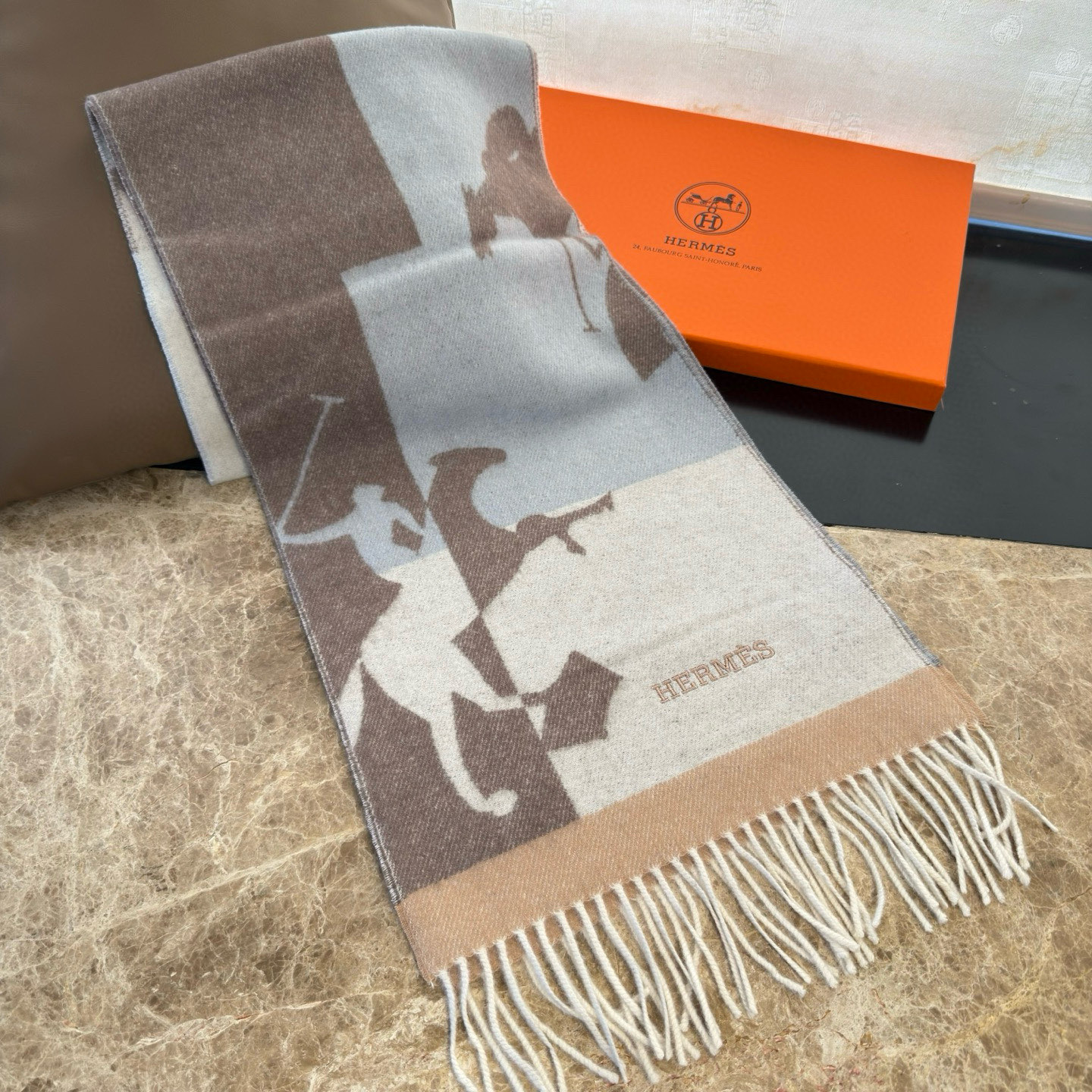 🆕 【▪Hermes · 爱马仕提花围巾，精致的温柔配色，超级迷恋❗️气质低调恬静又不失优雅❗️】重点推