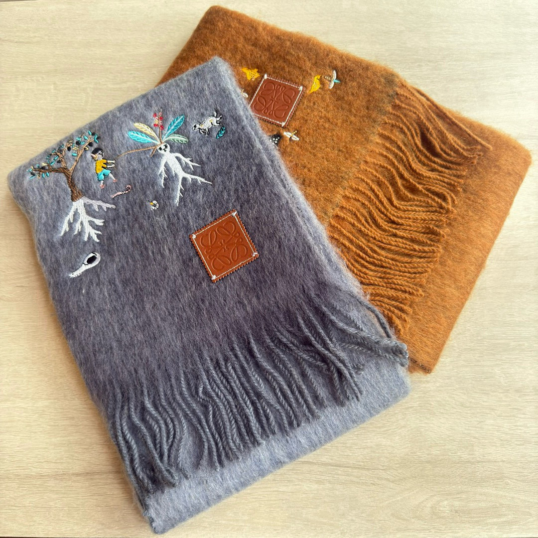 🆕Loewe · 罗意威和日本陶瓷艺术家SunaFujita联名绝美冰川蓝配上小企鹅和潜水员像在海洋里畅