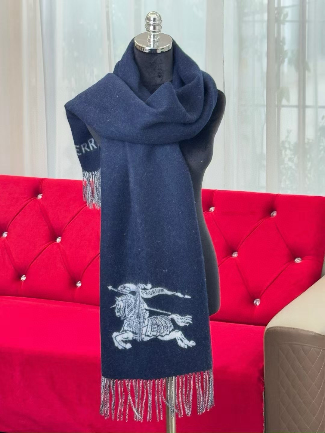 🆕Bur · 【双面马术骑士徽标】双面两用马术骑士徽标羊绒围巾，装饰提花精纺的马术骑士徽标（EKD）和 