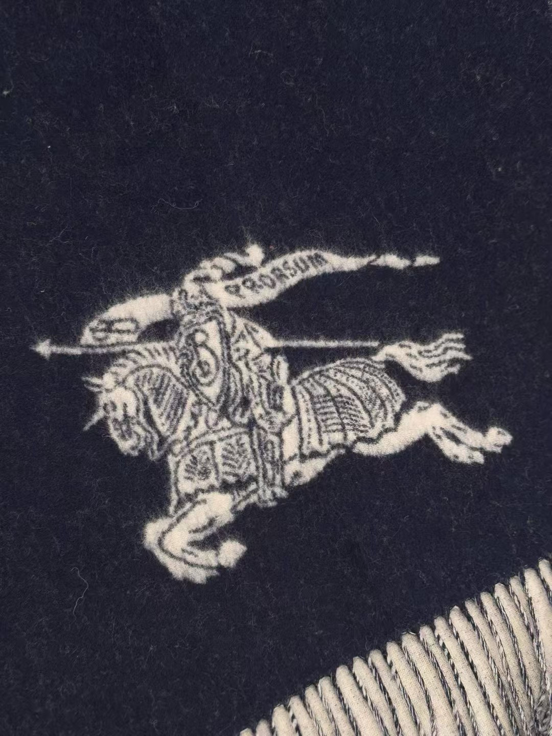 🆕Bur · 【双面马术骑士徽标】双面两用马术骑士徽标羊绒围巾，装饰提花精纺的马术骑士徽标（EKD）和 