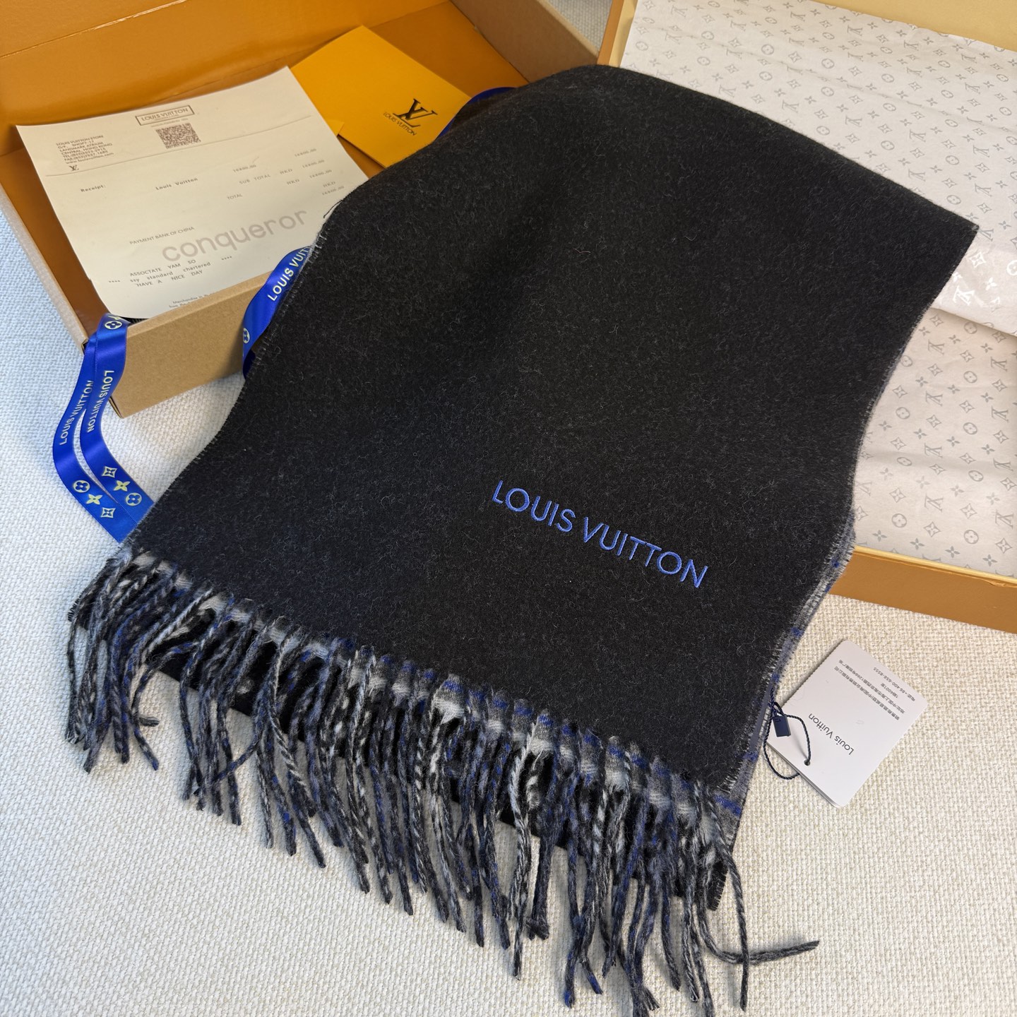 🆕【Louis Vuitton ·双面渐变格子花纹围巾】渐变提花经典设计完美，若隐若现的lv标志，siz