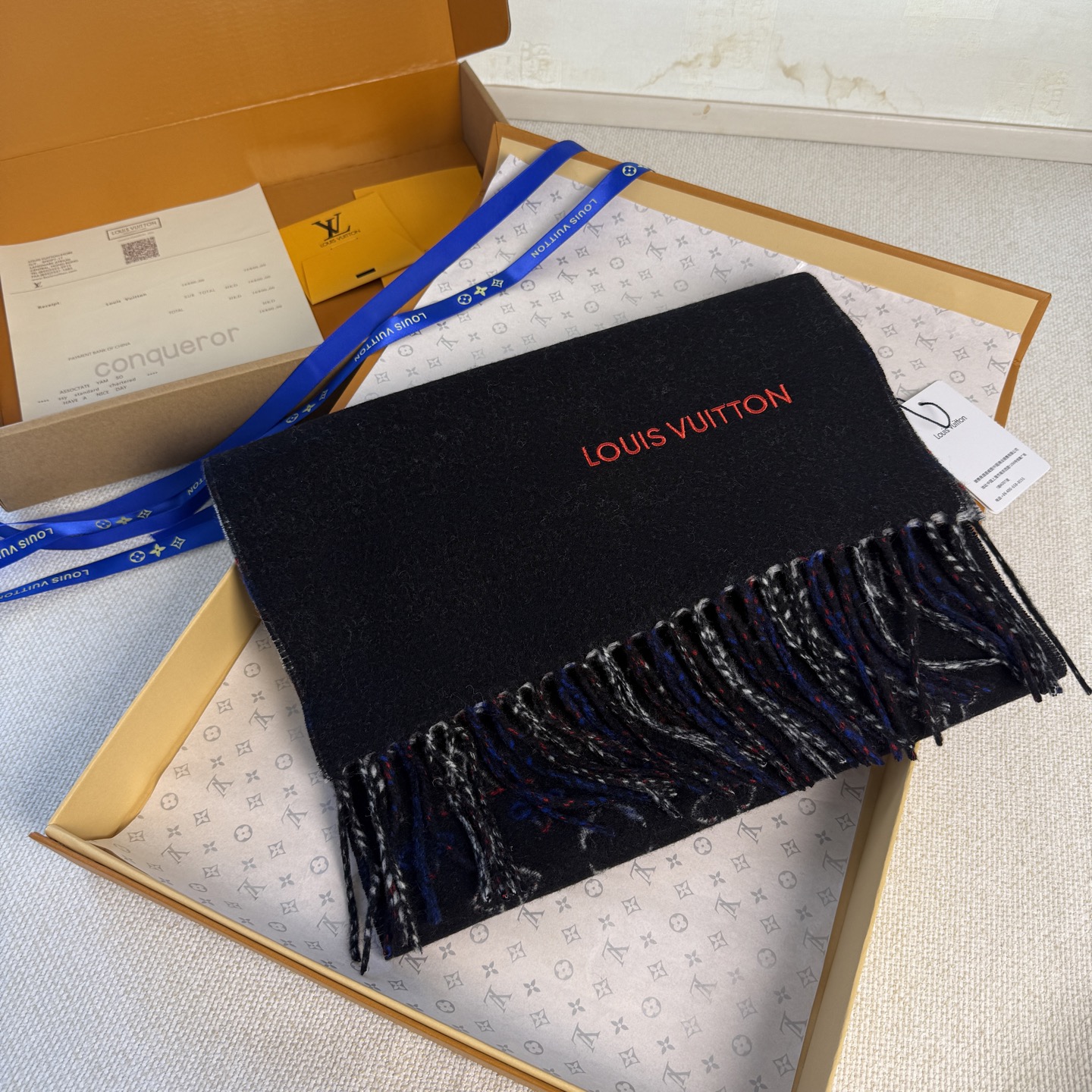 🆕【Louis Vuitton ·双面渐变格子花纹围巾】渐变提花经典设计完美，若隐若现的lv标志，siz