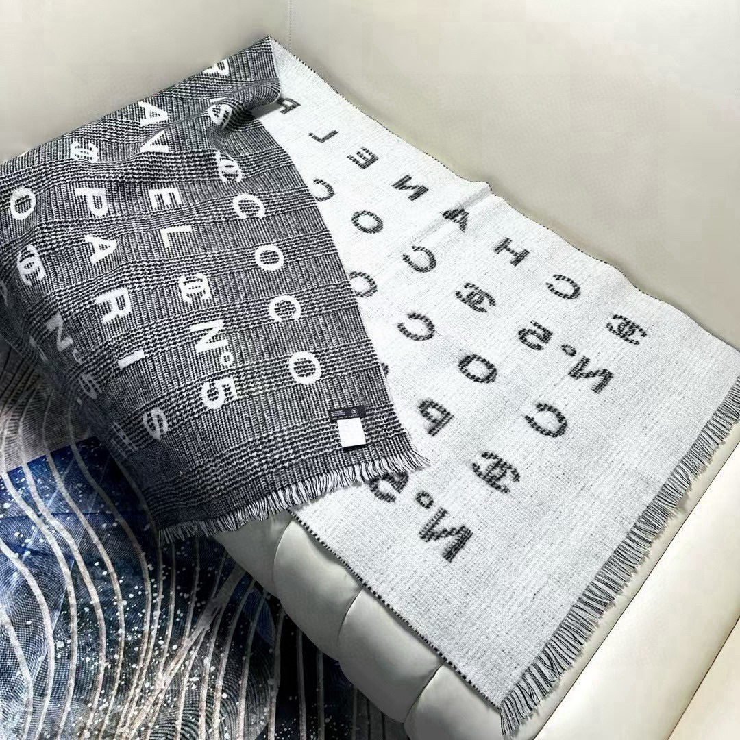 🆕24cocoChanel系列,张予曦同款围巾,被誉为24年香奶奶最好看的一款,最值得入手的一条,一面千