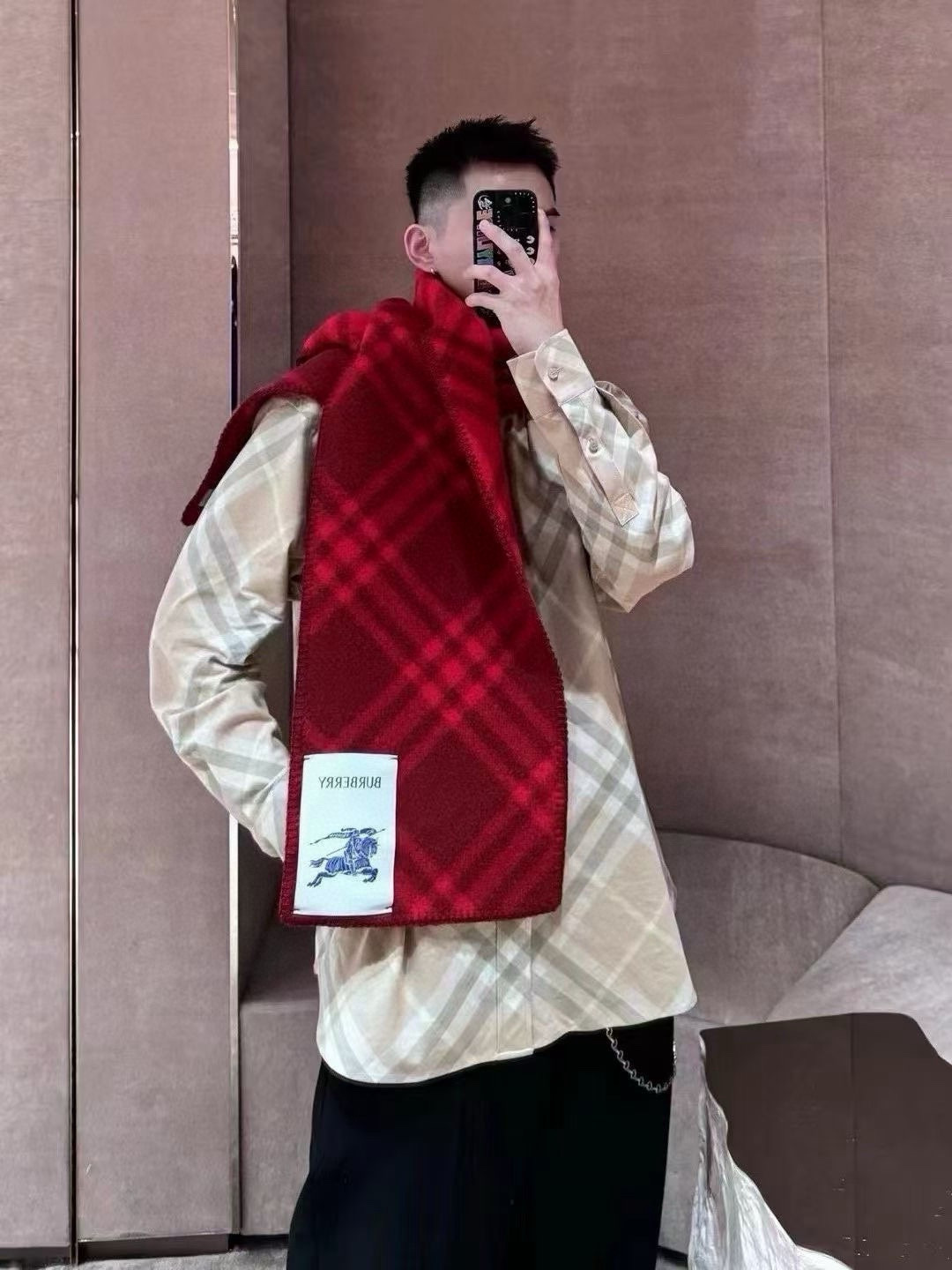 🆕全智贤同款,搭配情侣款绝绝子呀,美爆了的款,柜子一上市就售罄,排队都买不到的款,低调的奢侈感❗️这款B